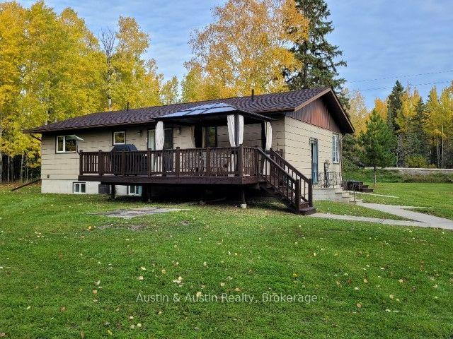 Photo 2 of 257 McMillan Crescent, Dryden, Barclay — HOMEH