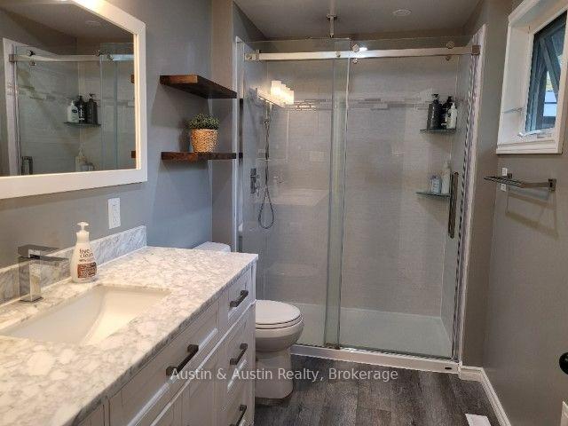 Photo 10 of 257 McMillan Crescent, Dryden, Barclay — HOMEH