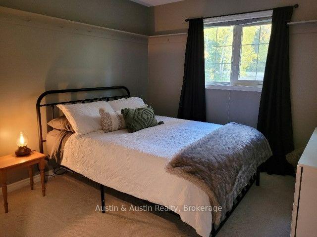 Photo 11 of 257 McMillan Crescent, Dryden, Barclay — HOMEH