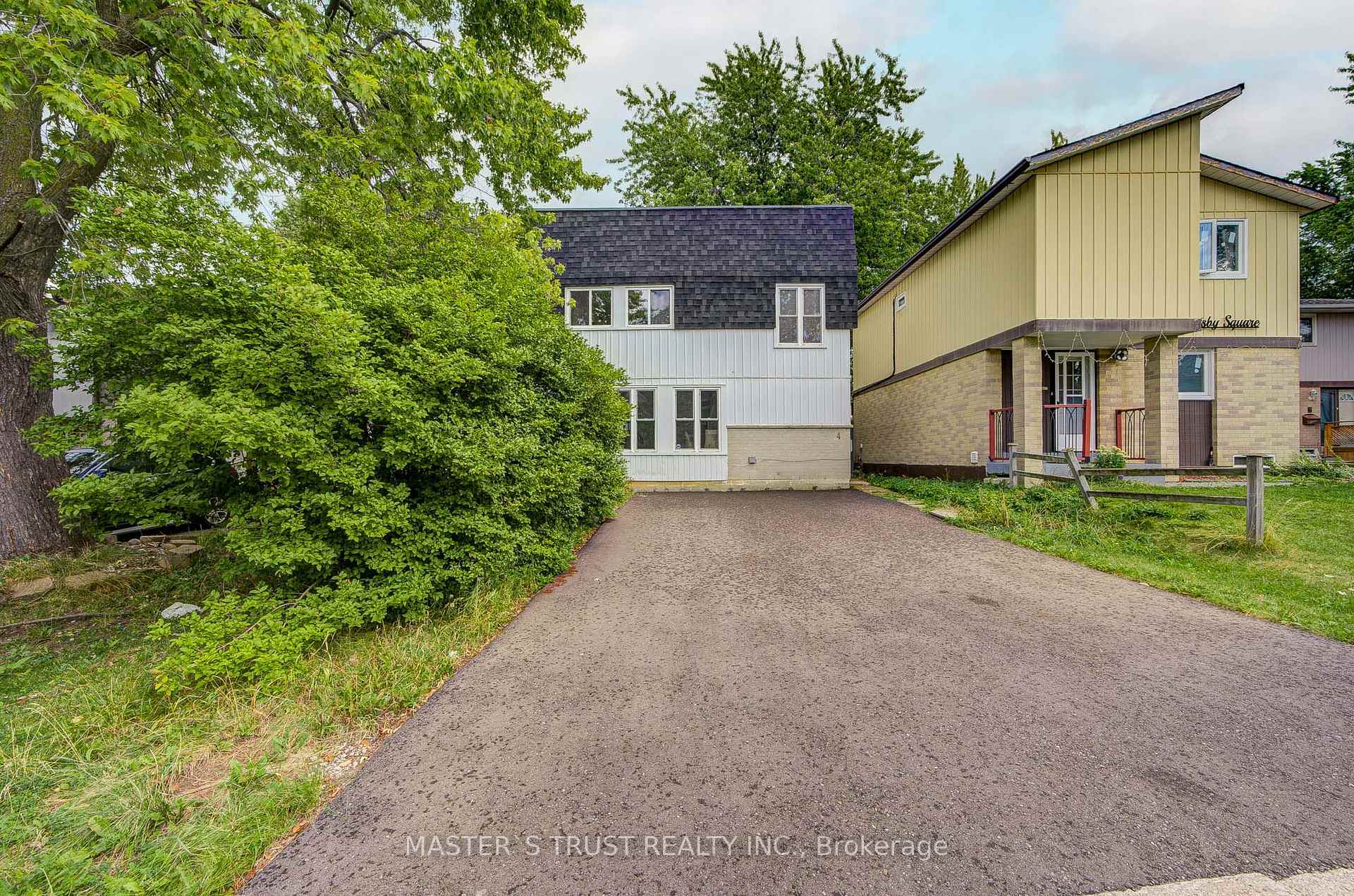 Photo 2 of 4 Gatsby Square, Brampton, Northgate — HOMEH