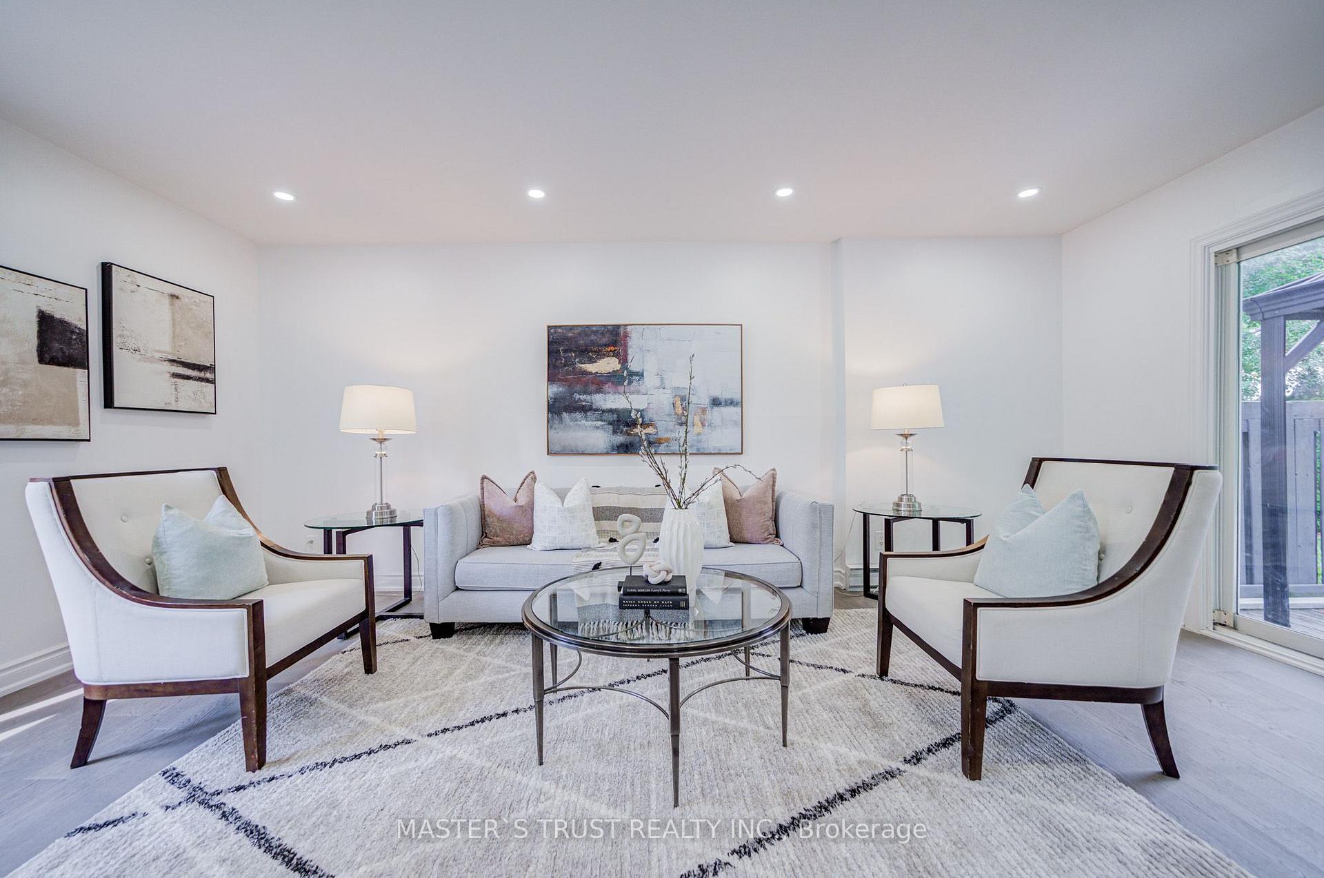 Photo 9 of 4 Gatsby Square, Brampton, Northgate — HOMEH