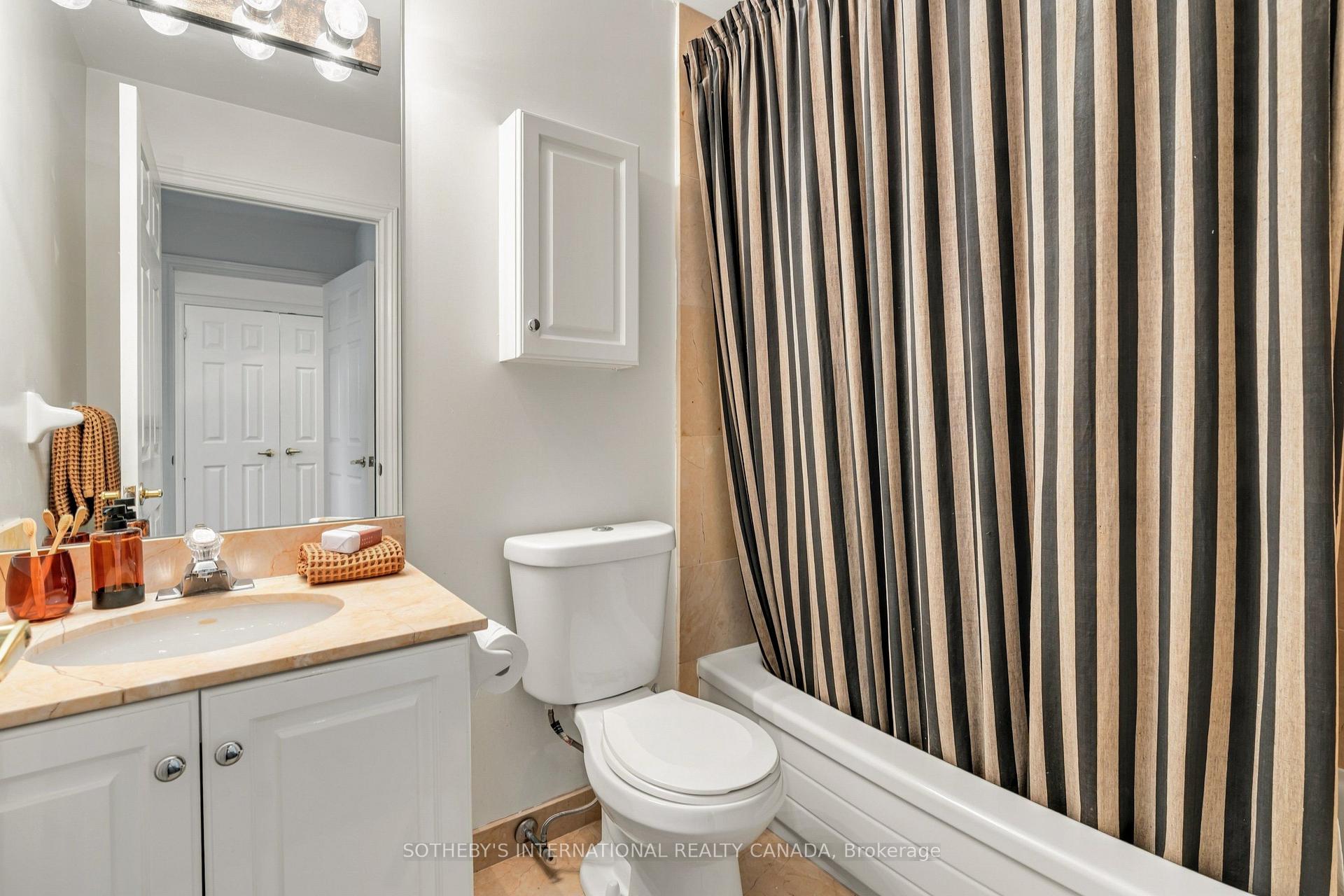 Photo 15 of Unit PH3, 38 Avoca Avenue, Toronto, Rosedale-Moore Park — HOMEH