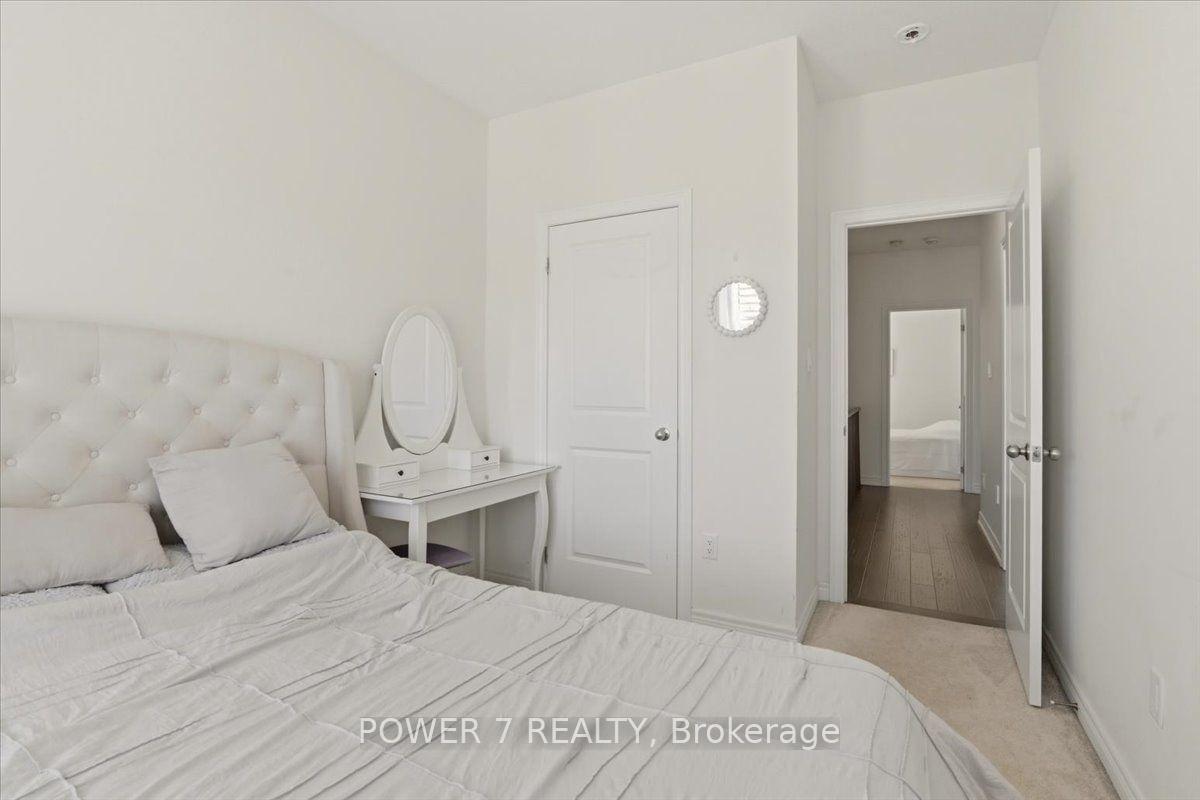 Photo 20 of 94 Conarty Crescent, Whitby, Rural Whitby — HOMEH