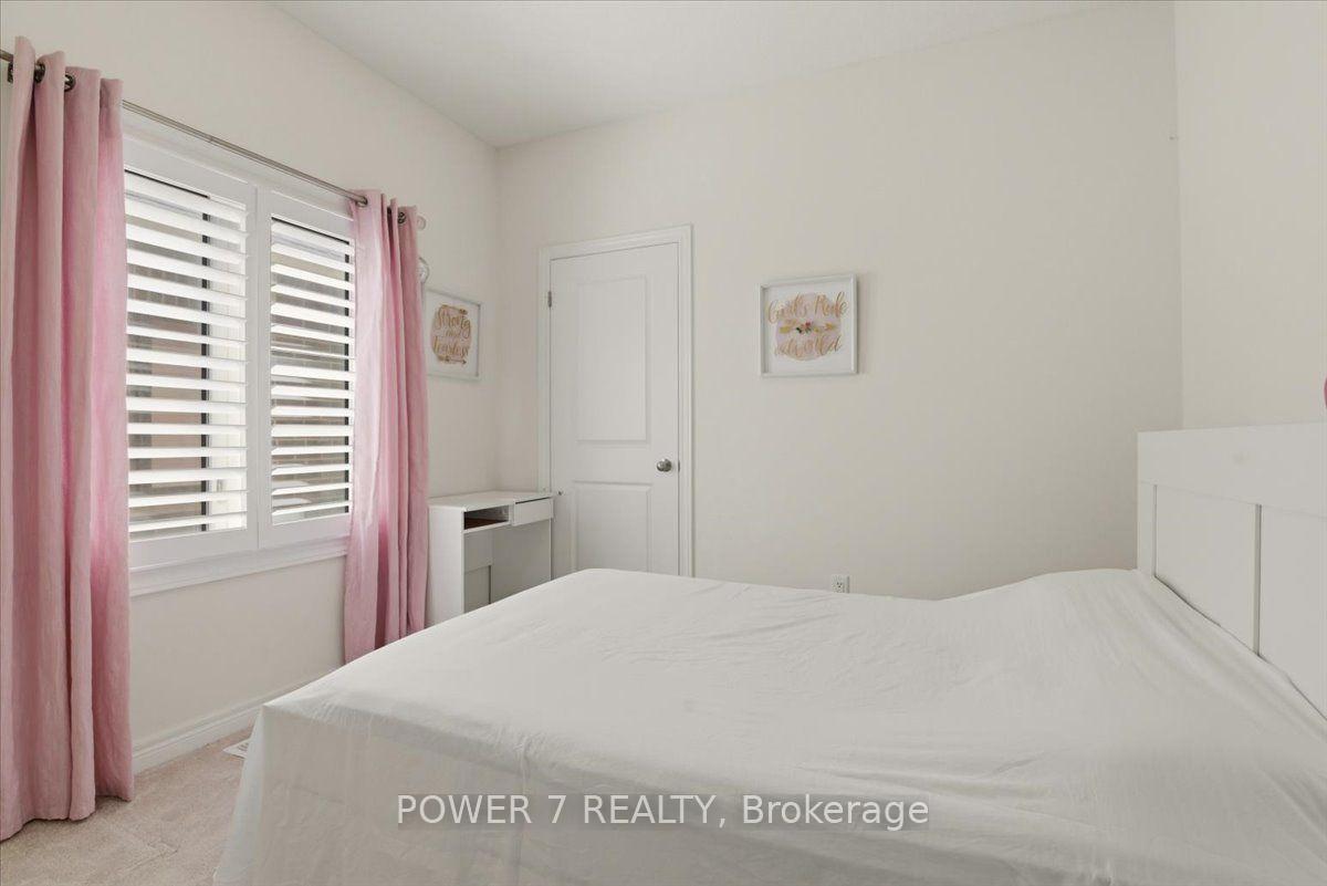 Photo 24 of 94 Conarty Crescent, Whitby, Rural Whitby — HOMEH