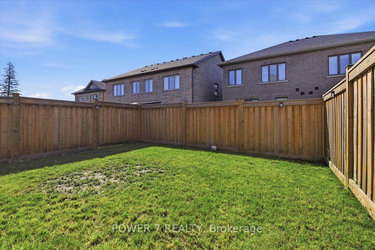 Photo 31 of 94 Conarty Crescent, Whitby, Rural Whitby — HOMEH