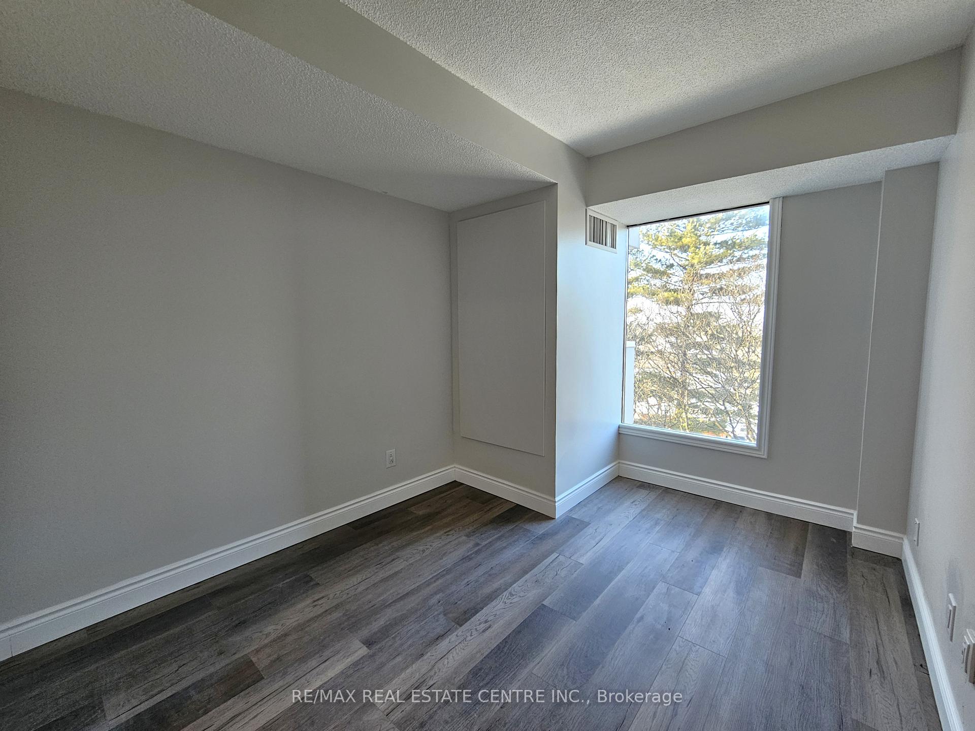 Photo 7 of Unit 508, 260 Sheldon Avenue N, Kitchener, Eastwood — HOMEH