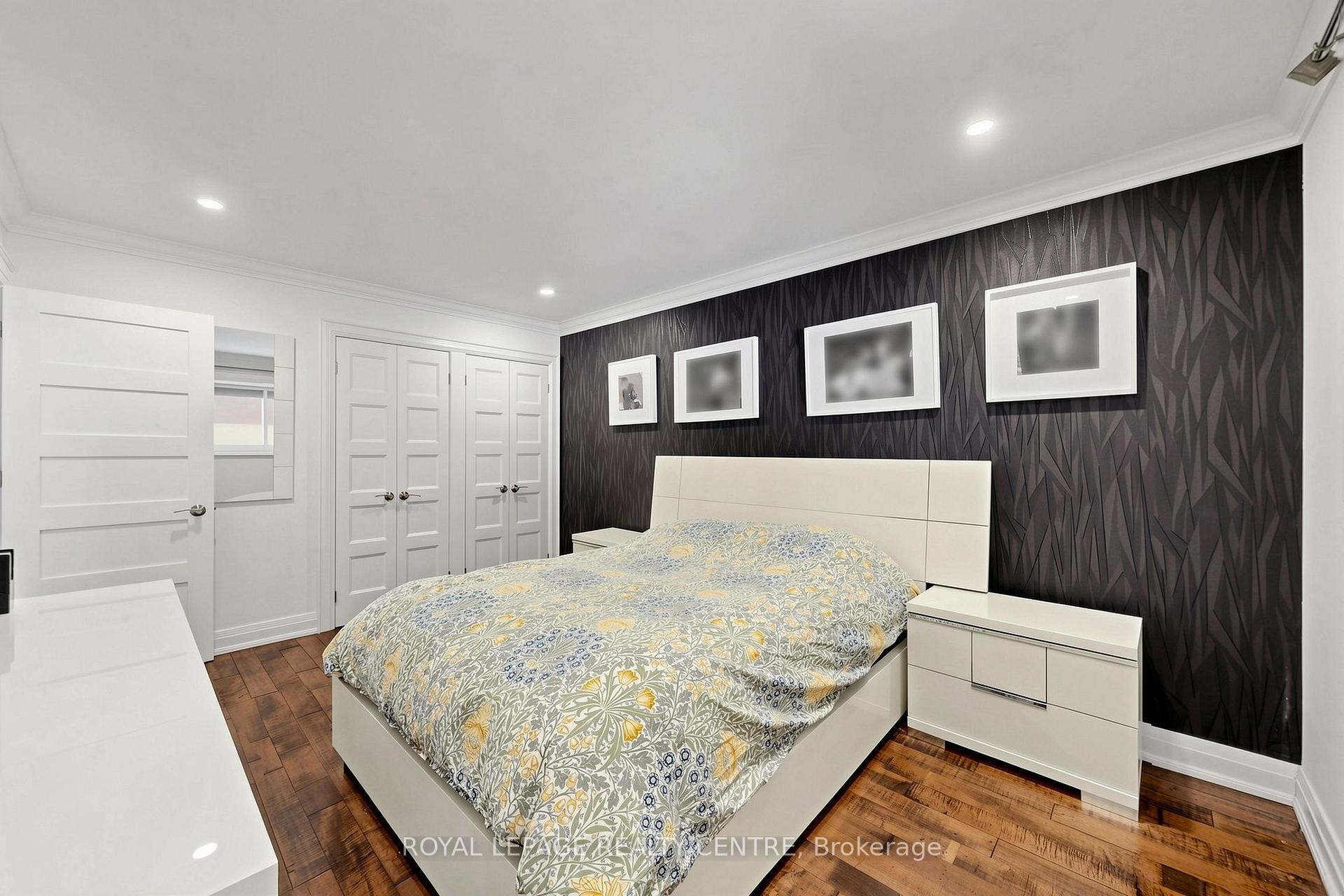 Photo 15 of 1577 Sandgate Crescent, Mississauga, Clarkson — HOMEH