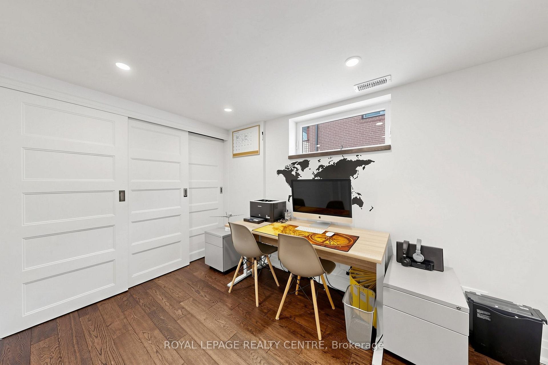 Photo 22 of 1577 Sandgate Crescent, Mississauga, Clarkson — HOMEH