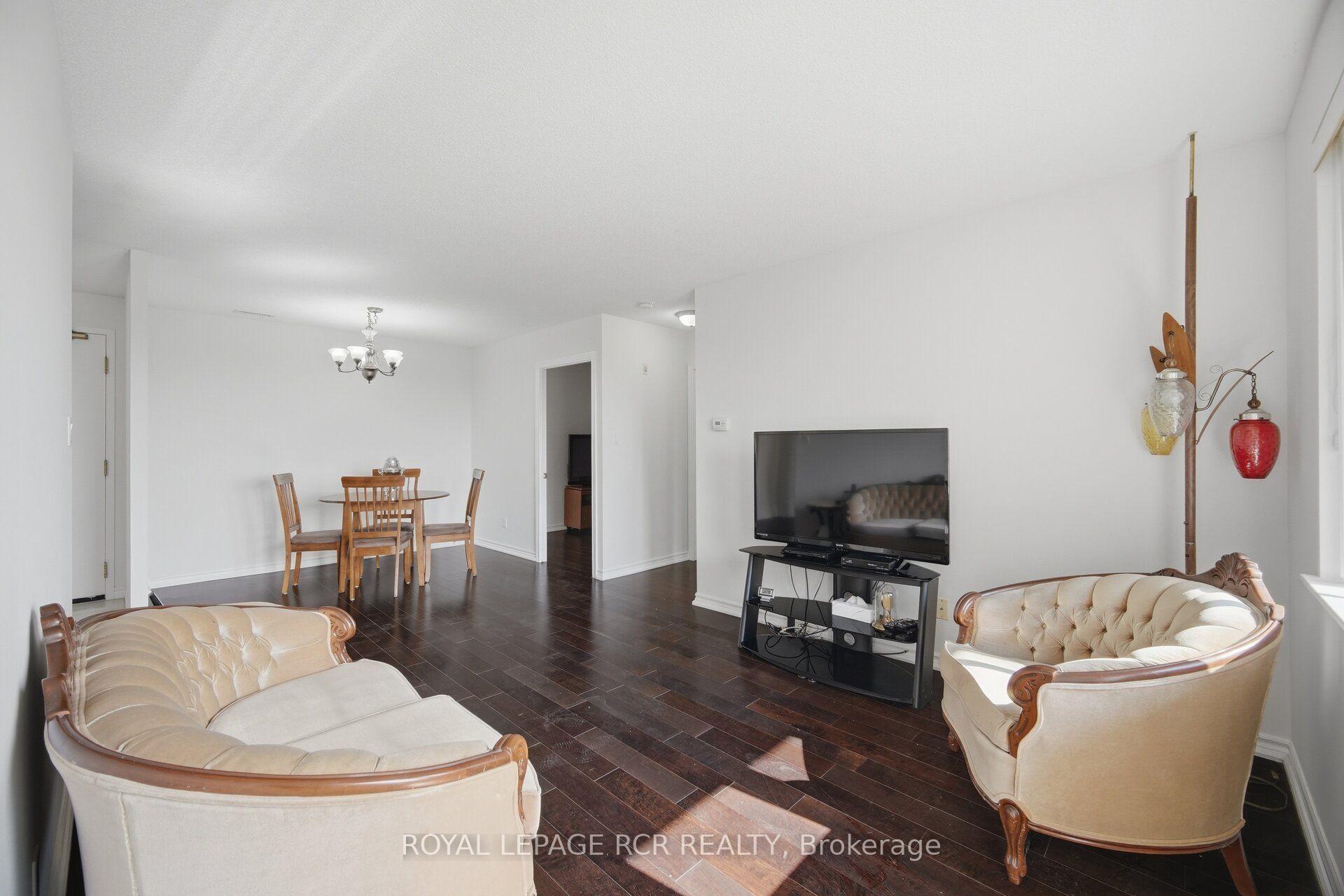 Photo 10 of Unit 304, 10 Dayspring Circle, Brampton, Goreway Drive Corridor — HOMEH