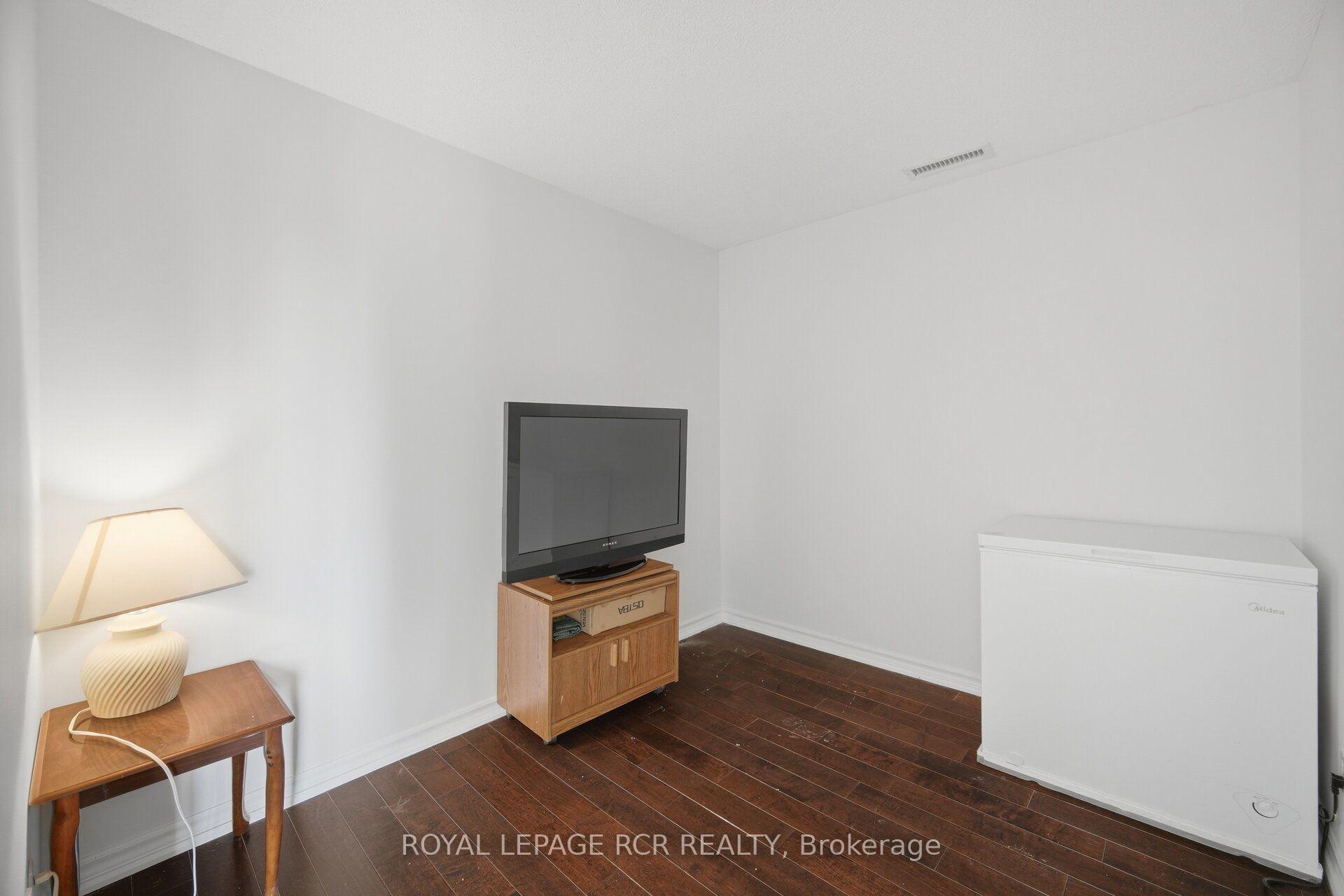 Photo 12 of Unit 304, 10 Dayspring Circle, Brampton, Goreway Drive Corridor — HOMEH