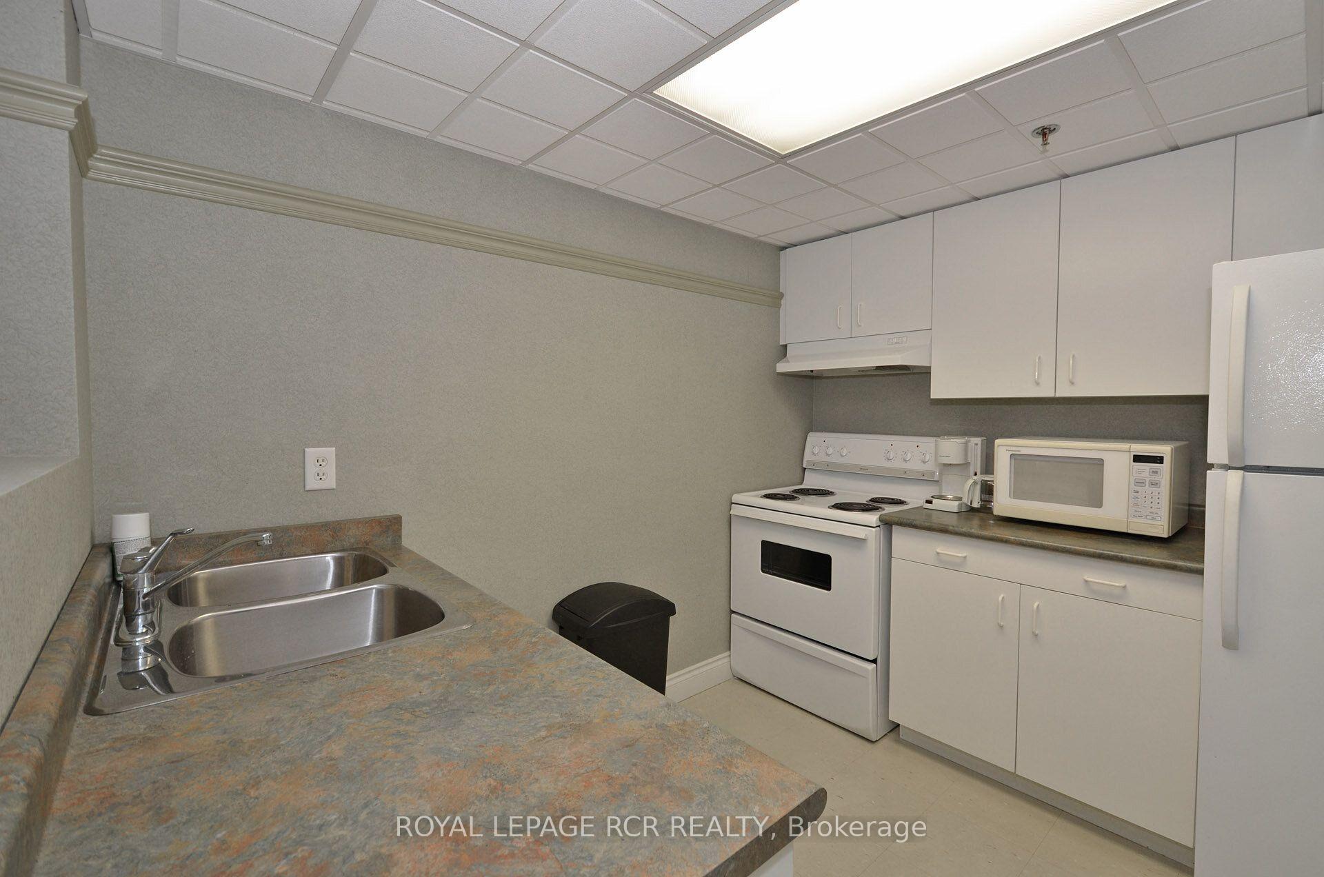 Photo 31 of Unit 304, 10 Dayspring Circle, Brampton, Goreway Drive Corridor — HOMEH