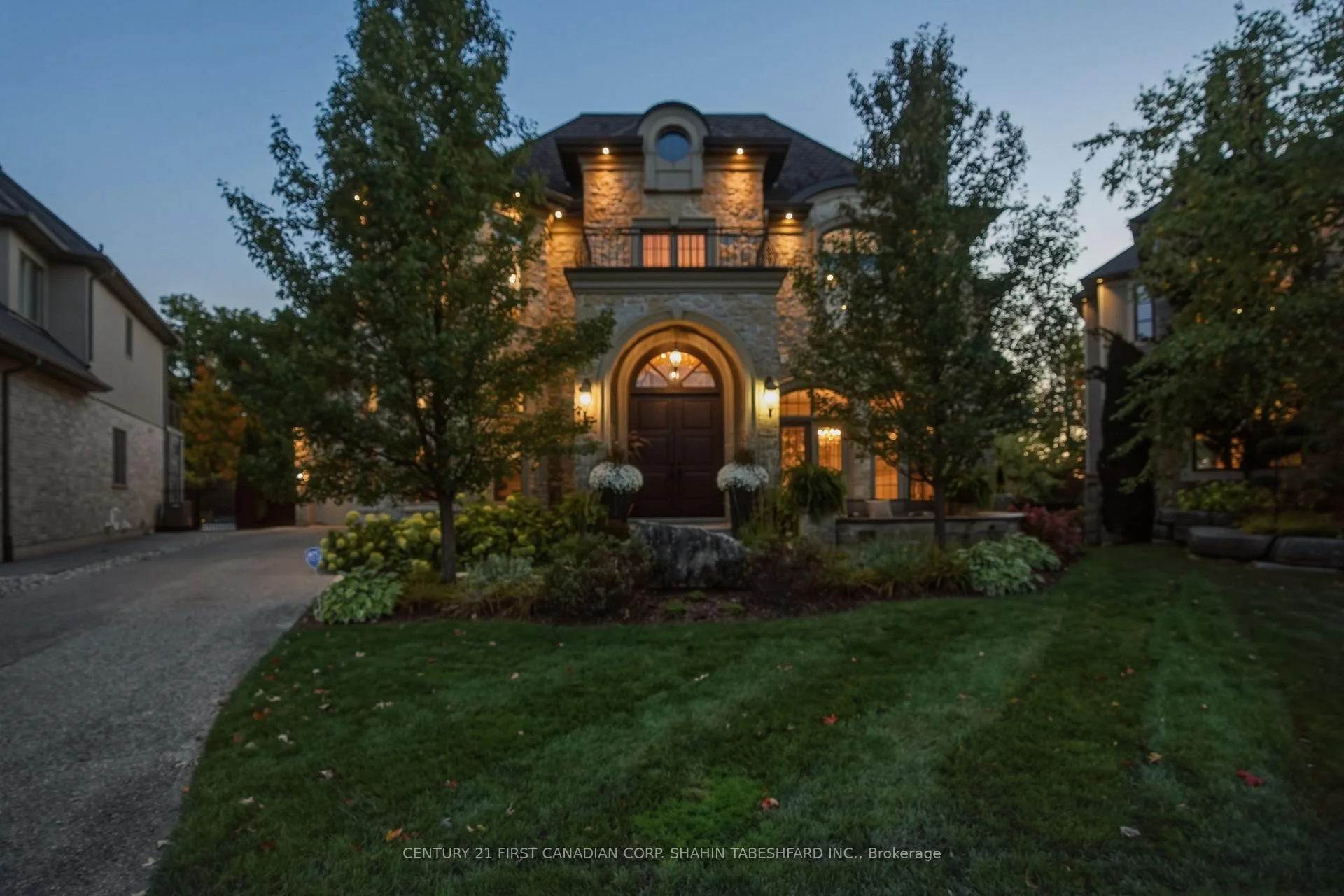 Photo 4 of 2425 Waterside Close, London, North R — HOMEH