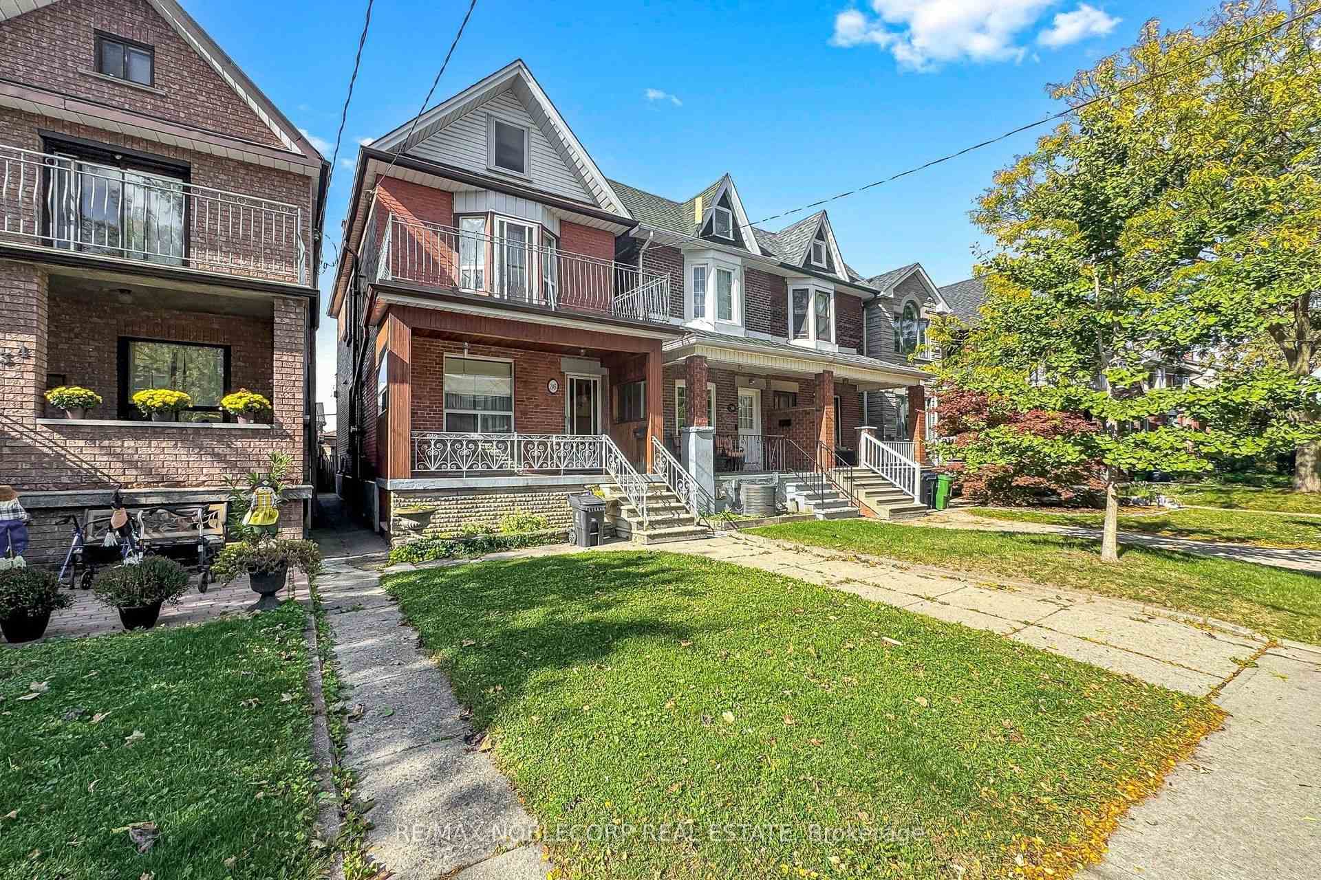 Photo 3 of 36 Earlscourt Avenue, Toronto, Corso Italia-Davenport — HOMEH