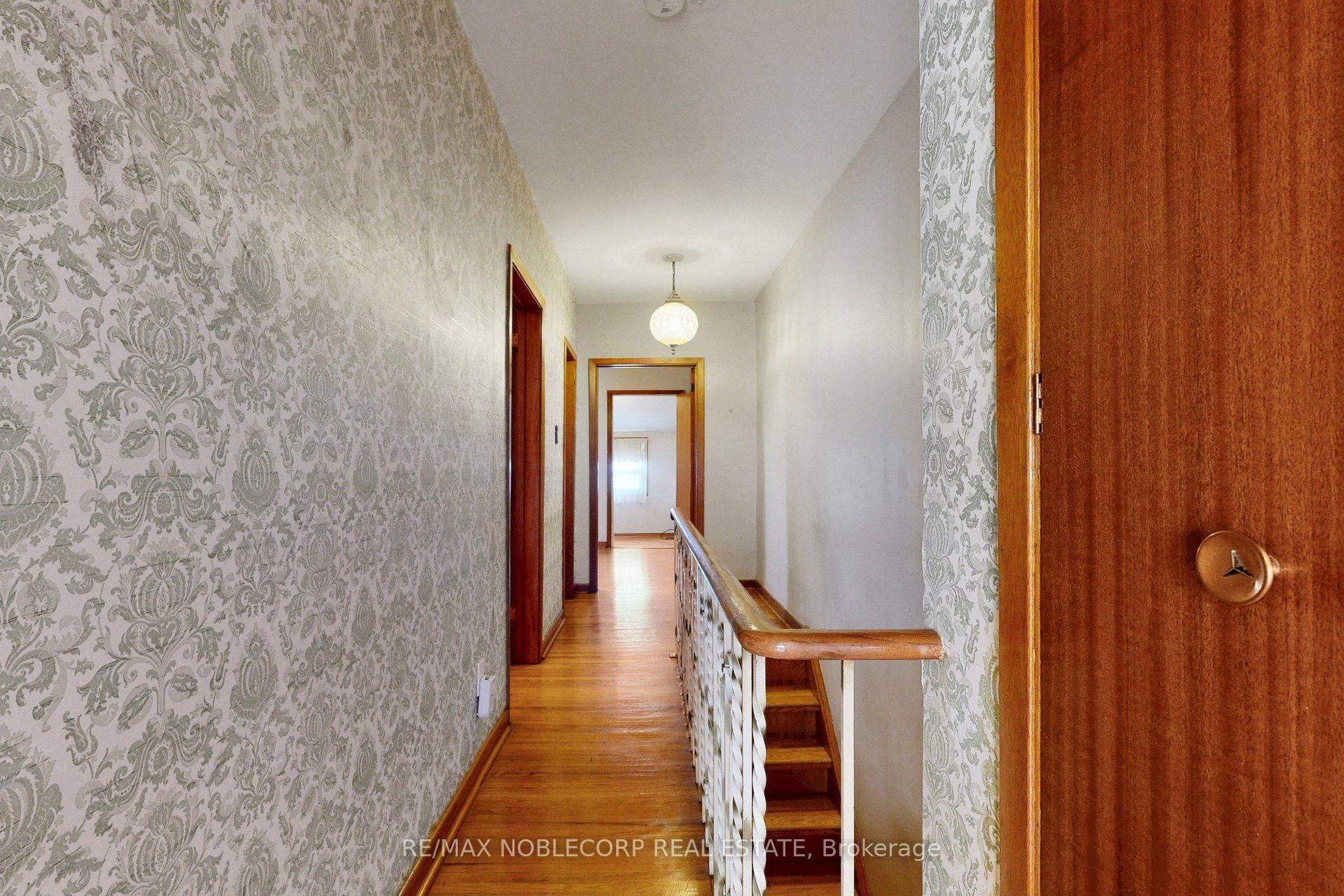 Photo 24 of 36 Earlscourt Avenue, Toronto, Corso Italia-Davenport — HOMEH