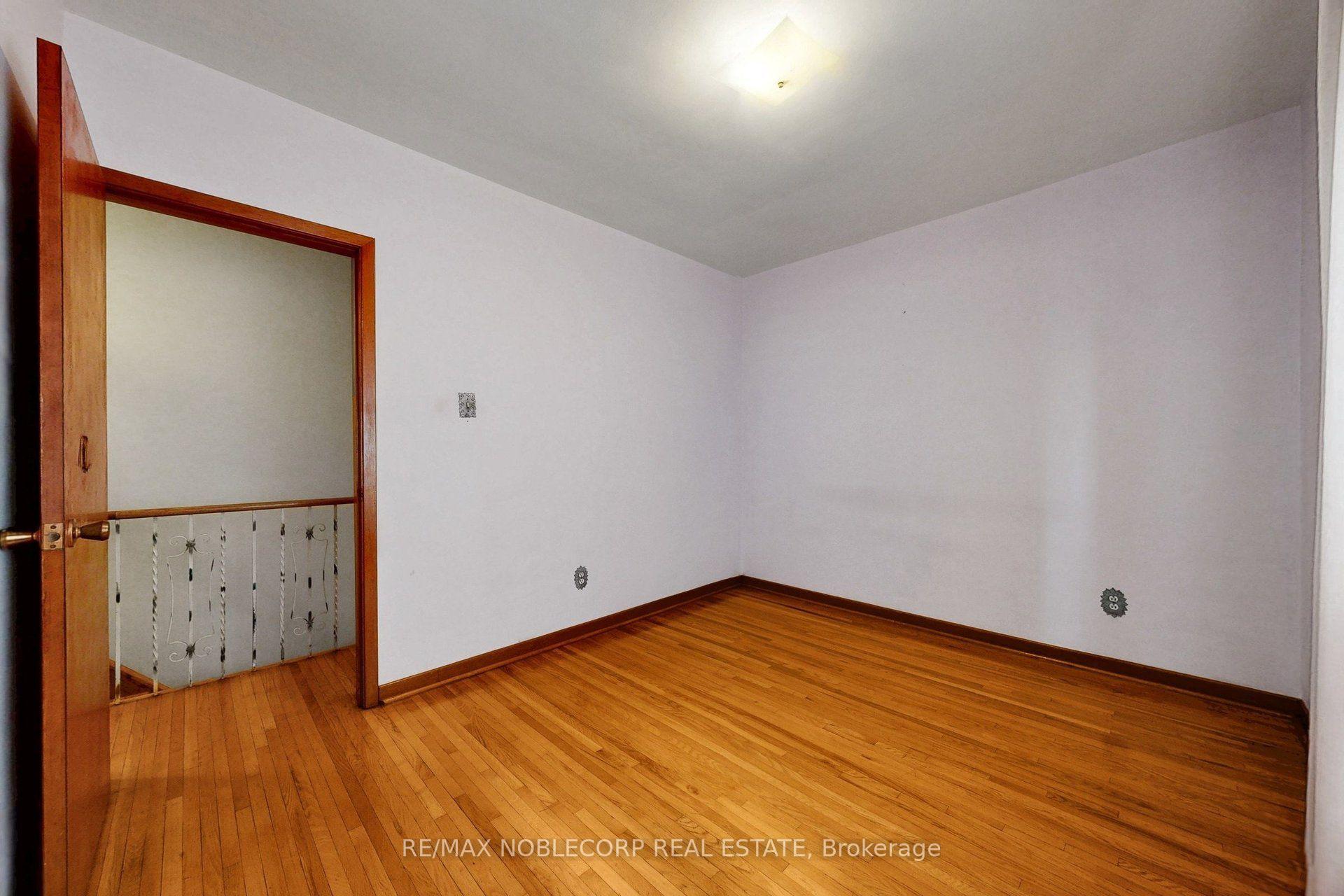 Photo 26 of 36 Earlscourt Avenue, Toronto, Corso Italia-Davenport — HOMEH