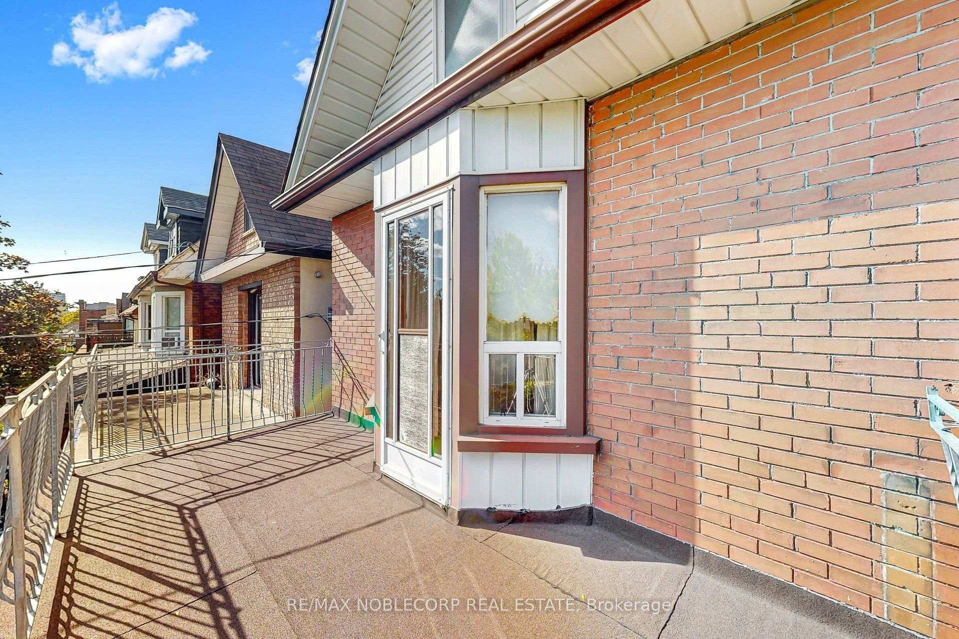 Photo 40 of 36 Earlscourt Avenue, Toronto, Corso Italia-Davenport — HOMEH