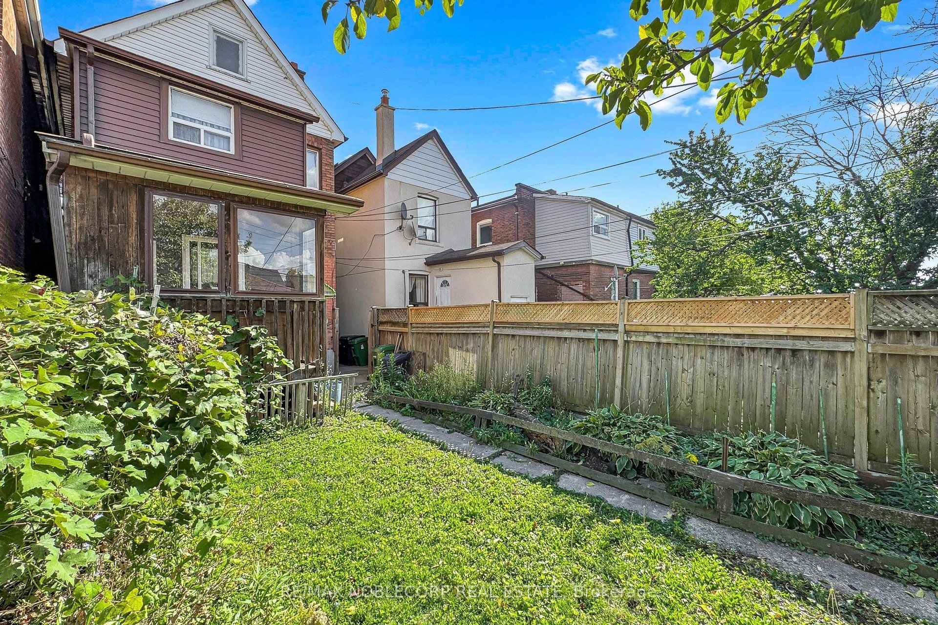Photo 45 of 36 Earlscourt Avenue, Toronto, Corso Italia-Davenport — HOMEH