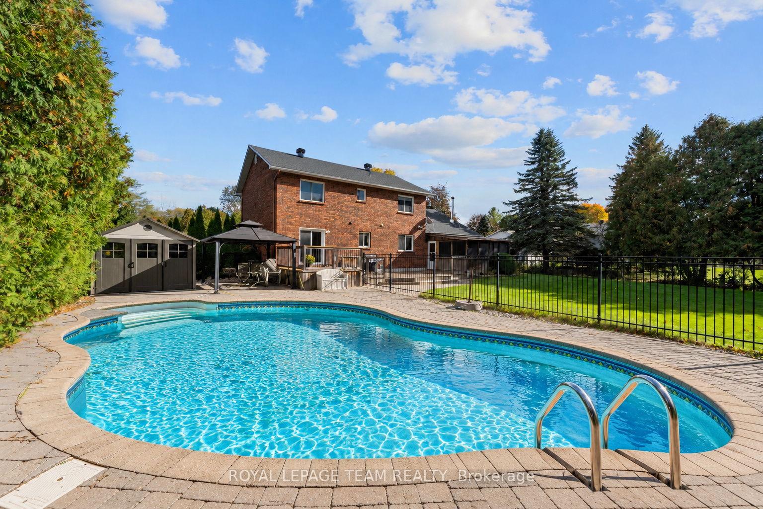 Photo 2 of 1366 Cornfield Crescent, Ottawa, Greely — HOMEH