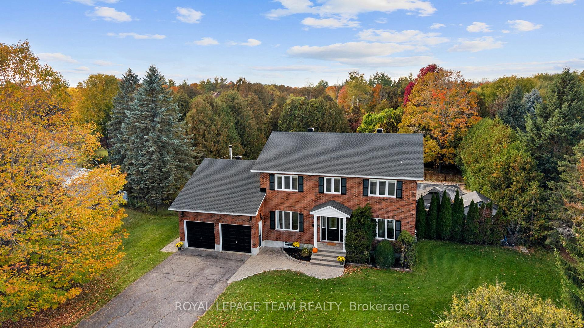 Photo 4 of 1366 Cornfield Crescent, Ottawa, Greely — HOMEH