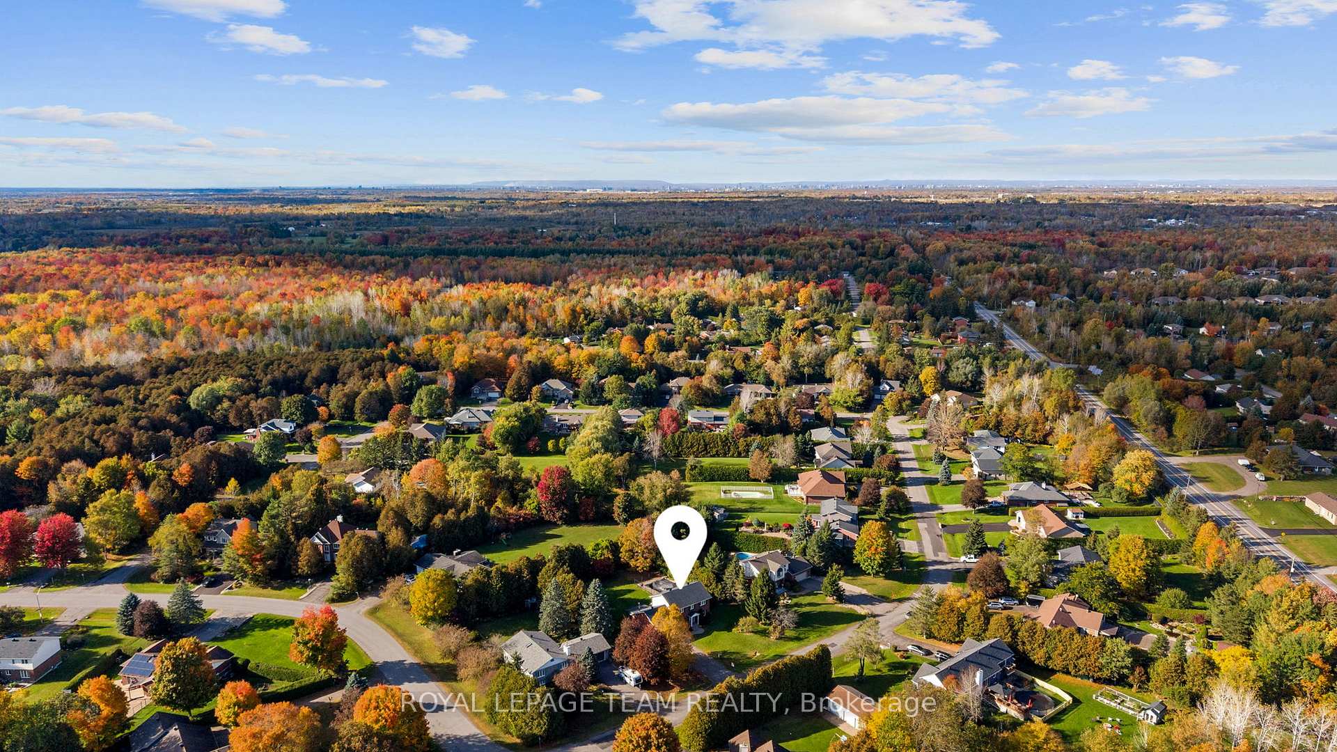 Photo 8 of 1366 Cornfield Crescent, Ottawa, Greely — HOMEH
