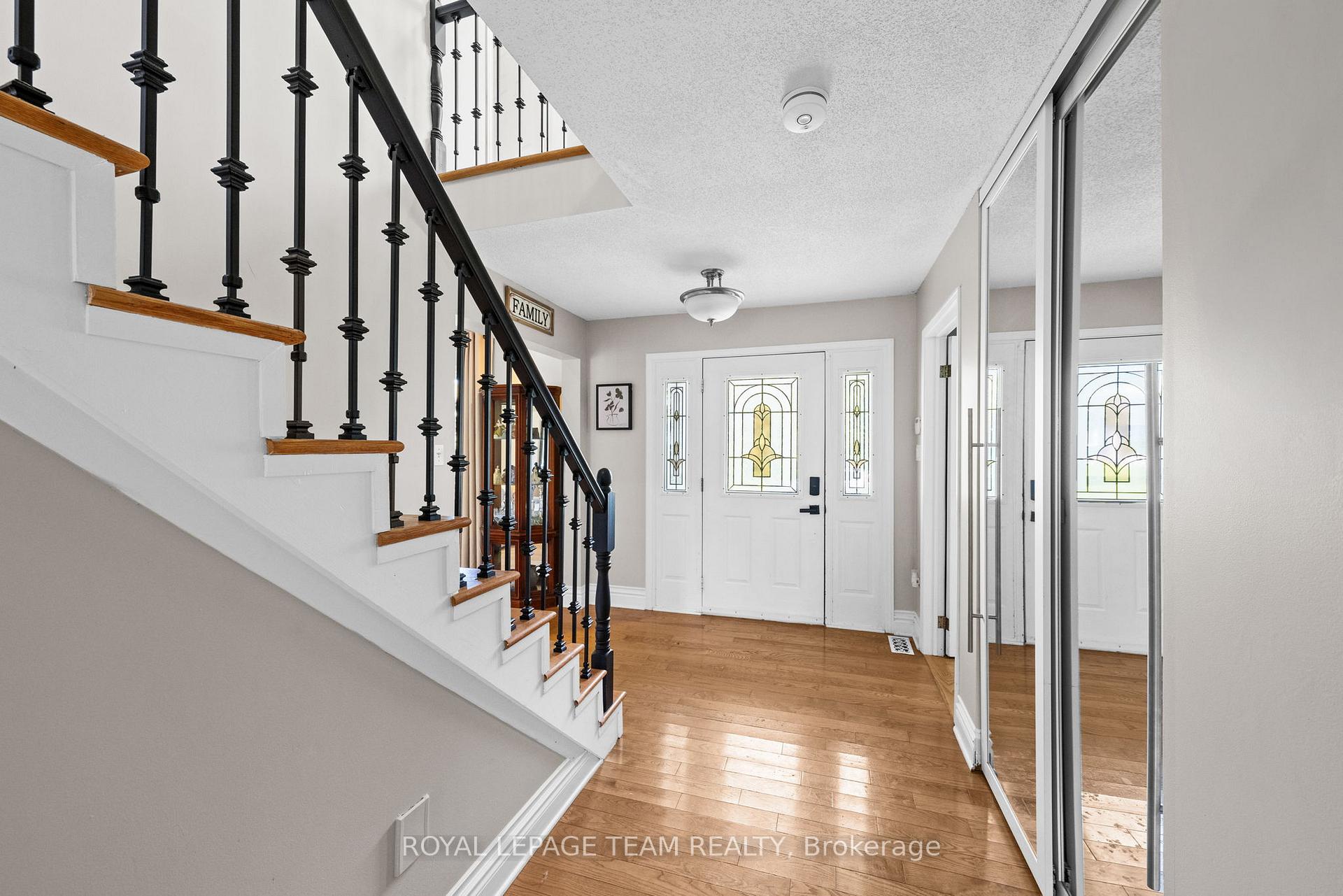 Photo 9 of 1366 Cornfield Crescent, Ottawa, Greely — HOMEH