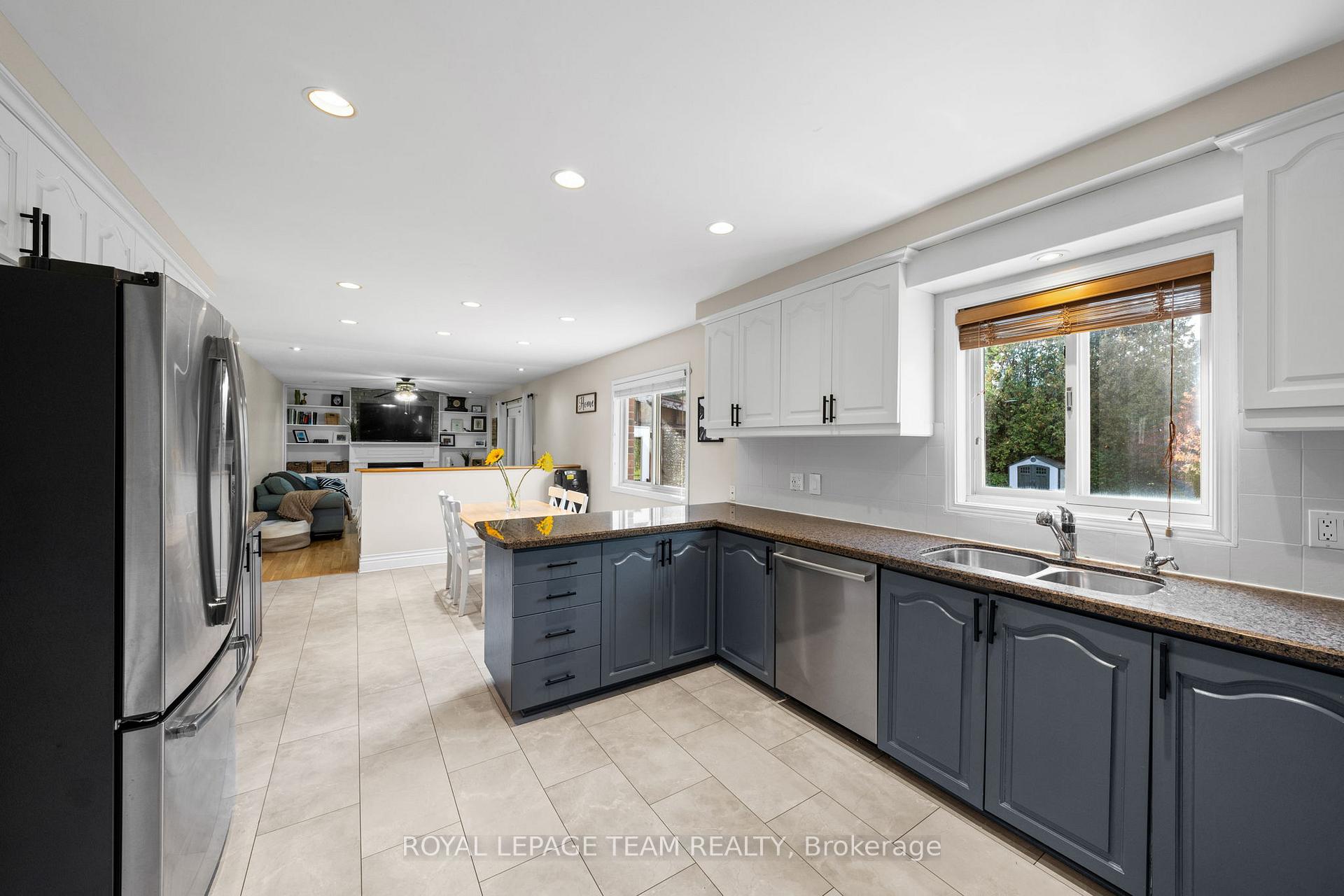 Photo 14 of 1366 Cornfield Crescent, Ottawa, Greely — HOMEH