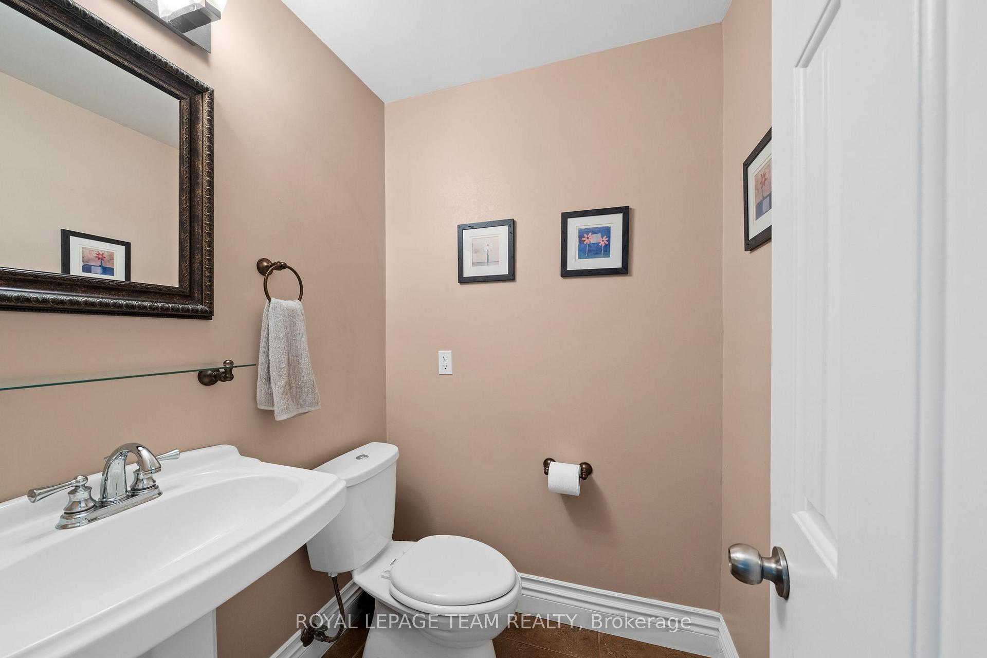 Photo 26 of 1366 Cornfield Crescent, Ottawa, Greely — HOMEH