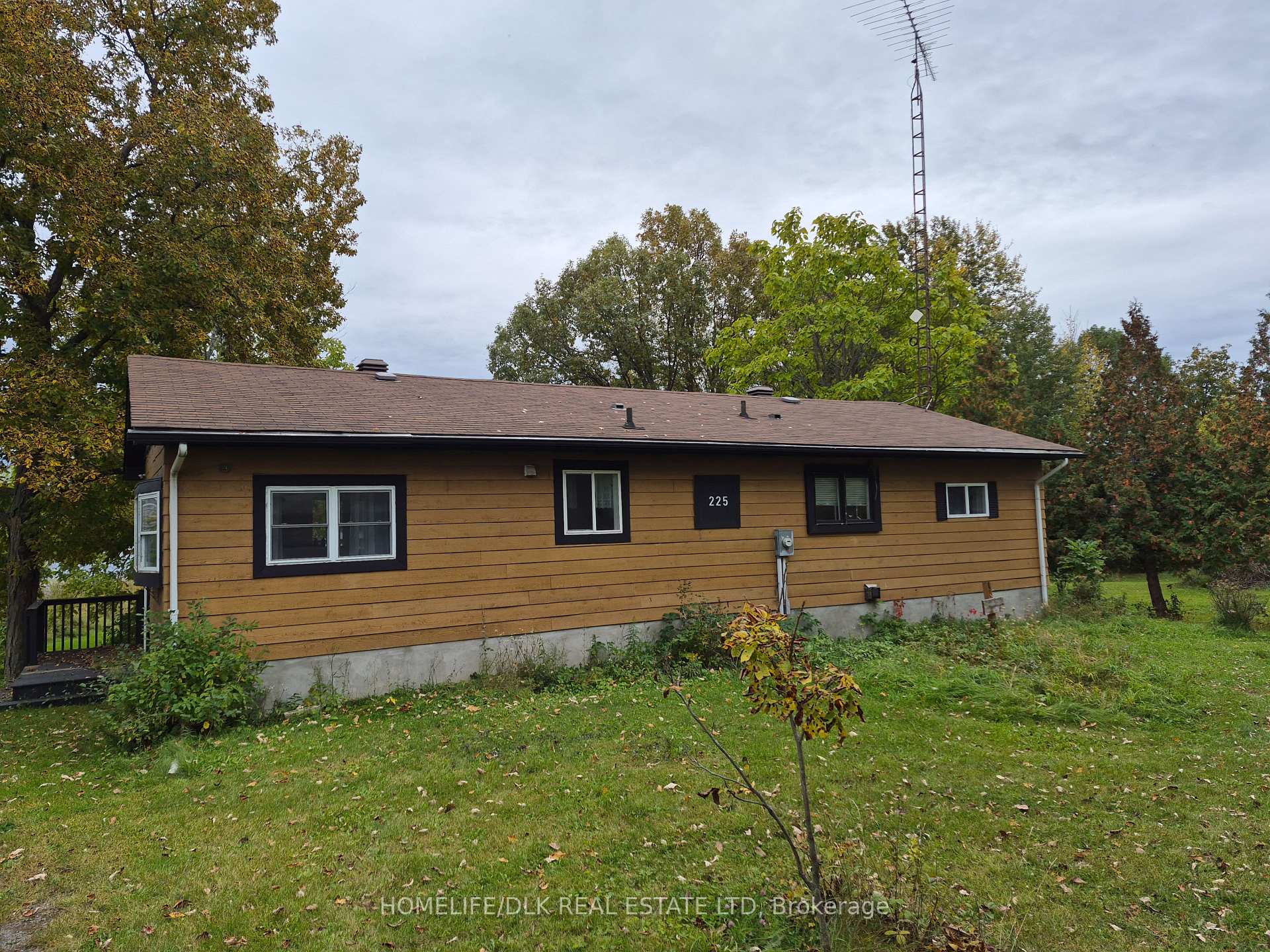 Photo of 225 Johnson Bay Lane