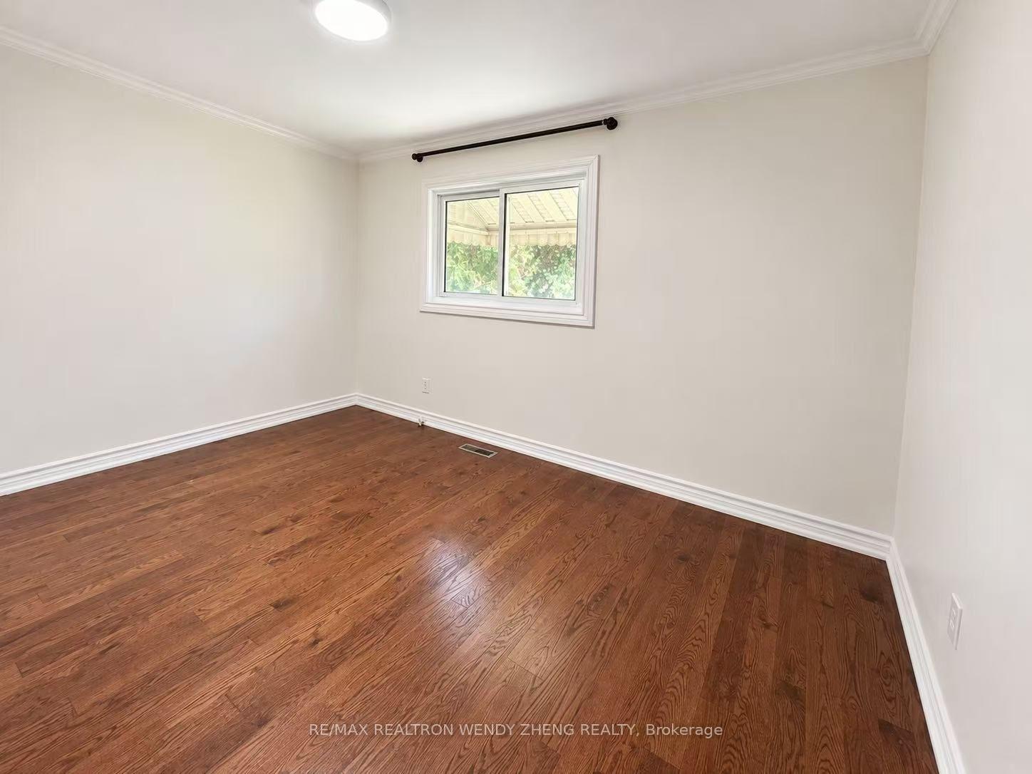 Photo 7 of Unit Main, 16 Sir Constantine Drive, Markham, Markham Village — HOMEH