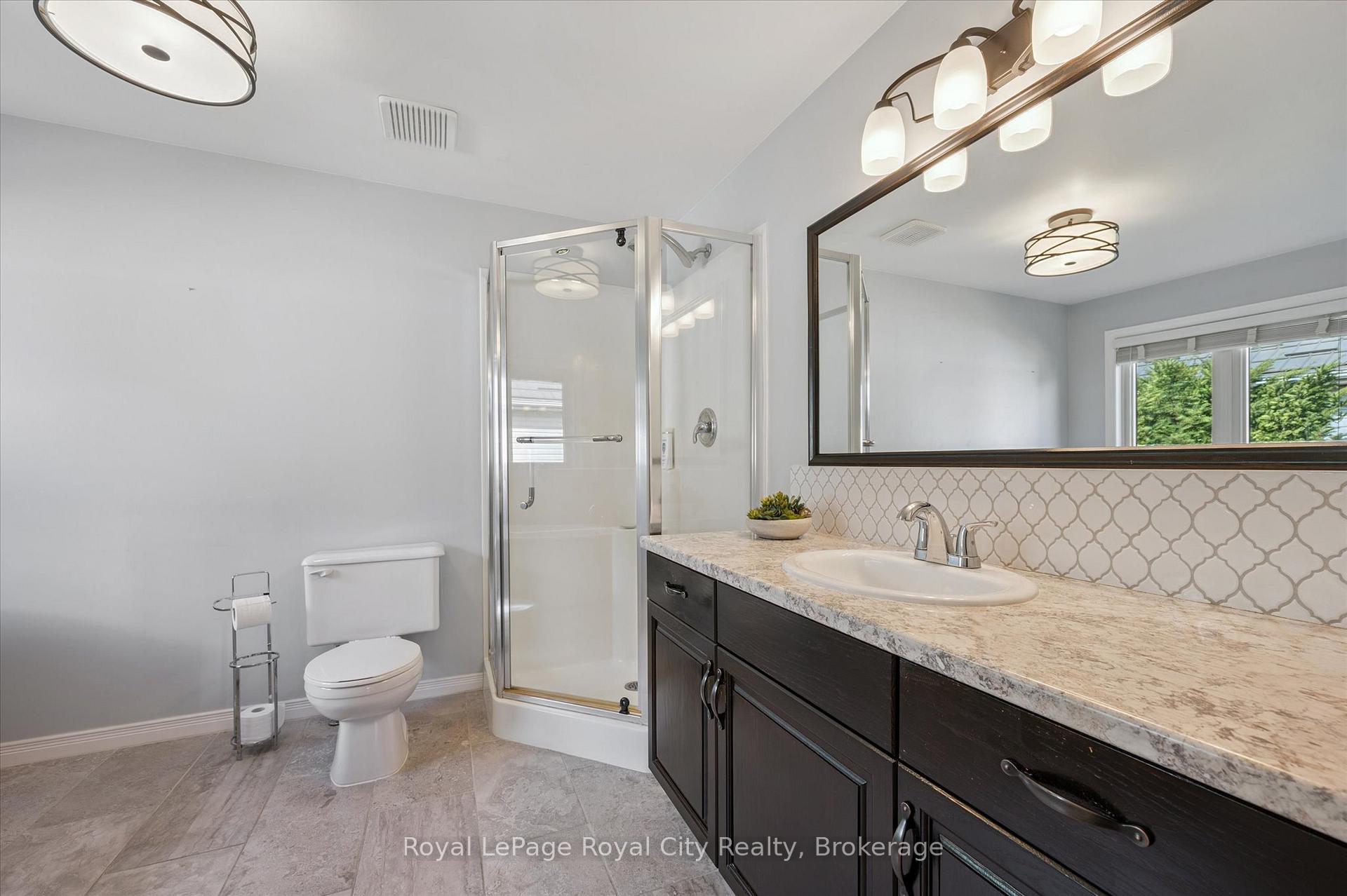Photo 28 of 27 Oakridge Crescent, Guelph, Pineridge/Westminster Woods — HOMEH