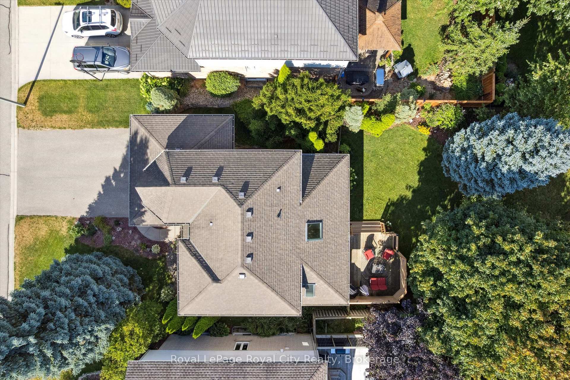 Photo 50 of 27 Oakridge Crescent, Guelph, Pineridge/Westminster Woods — HOMEH