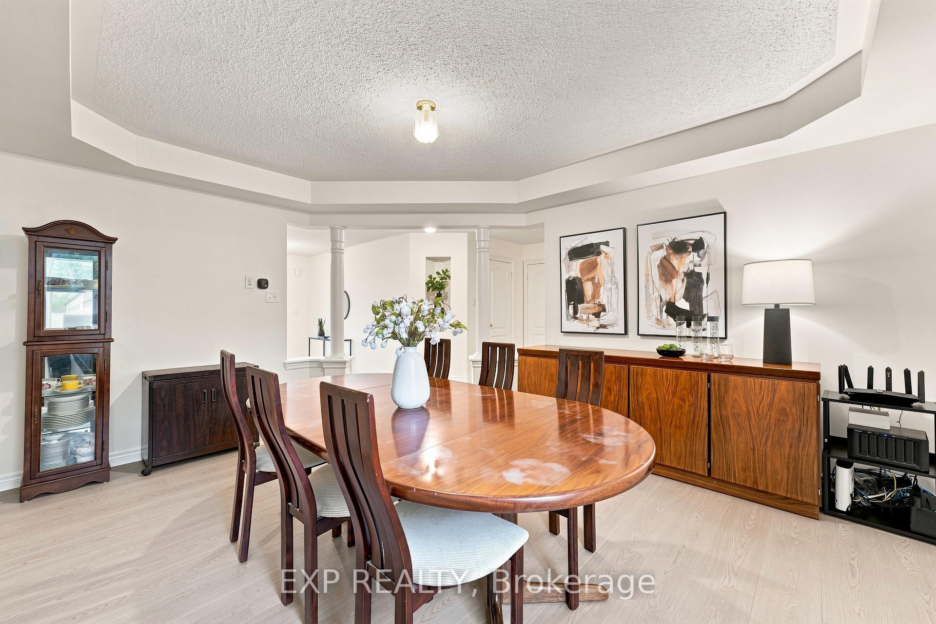 Photo 6 of 70 Thornlodge Drive, Georgina, Keswick South — HOMEH