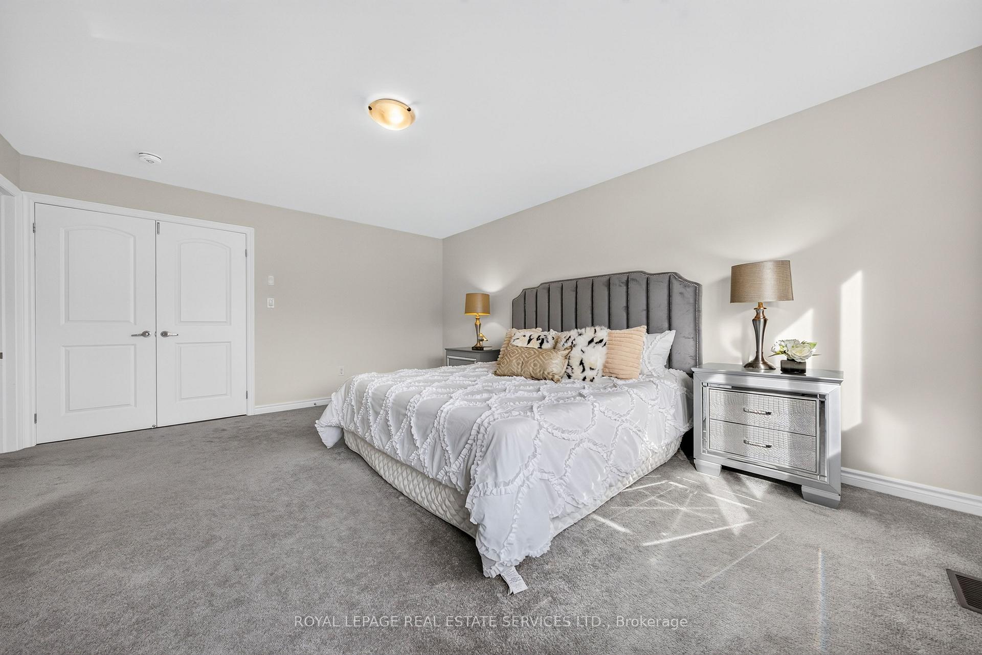 Photo 28 of 25 Garrett Styles Drive, Georgina, Keswick South — HOMEH