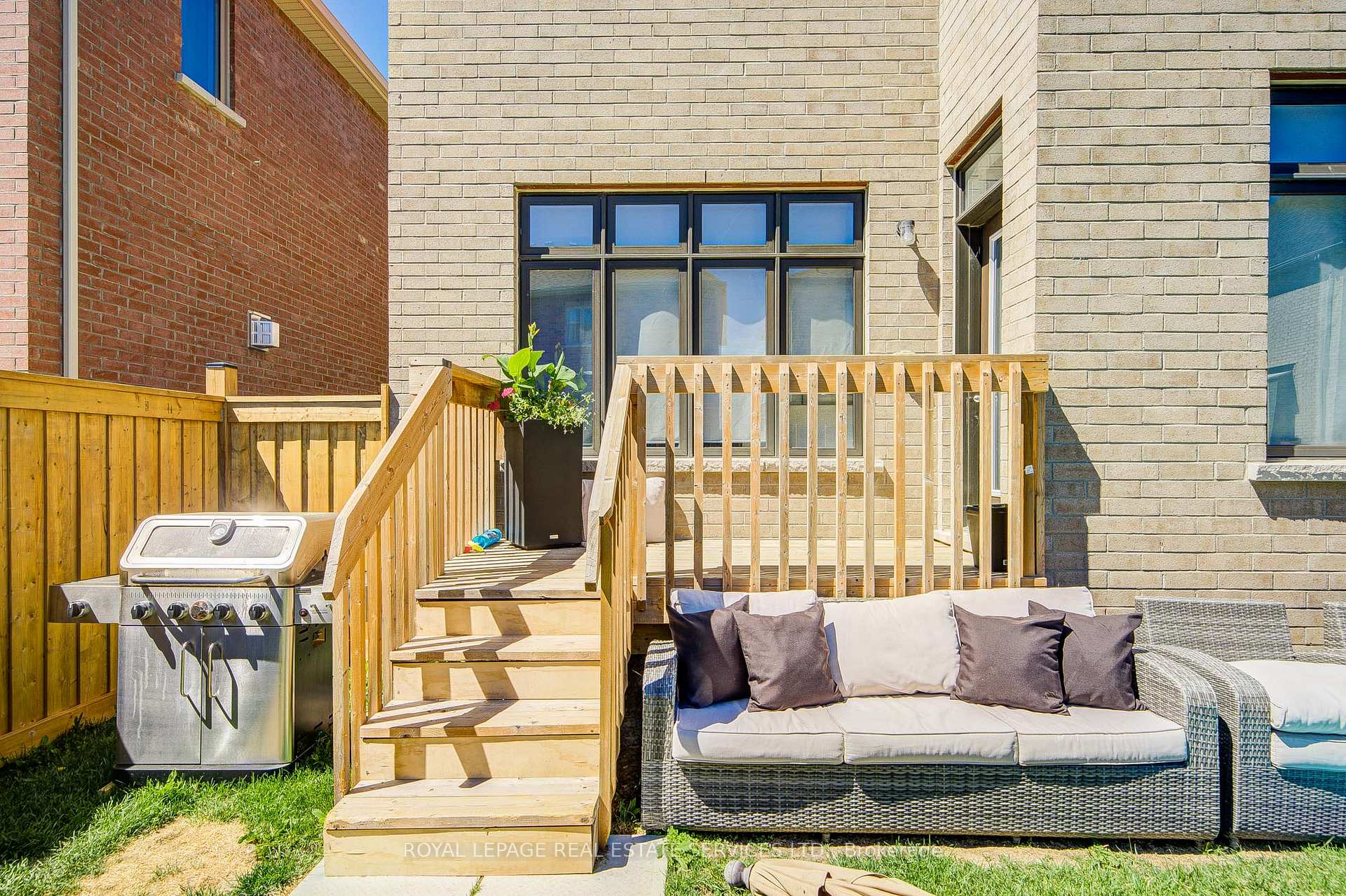 Photo 41 of 25 Garrett Styles Drive, Georgina, Keswick South — HOMEH