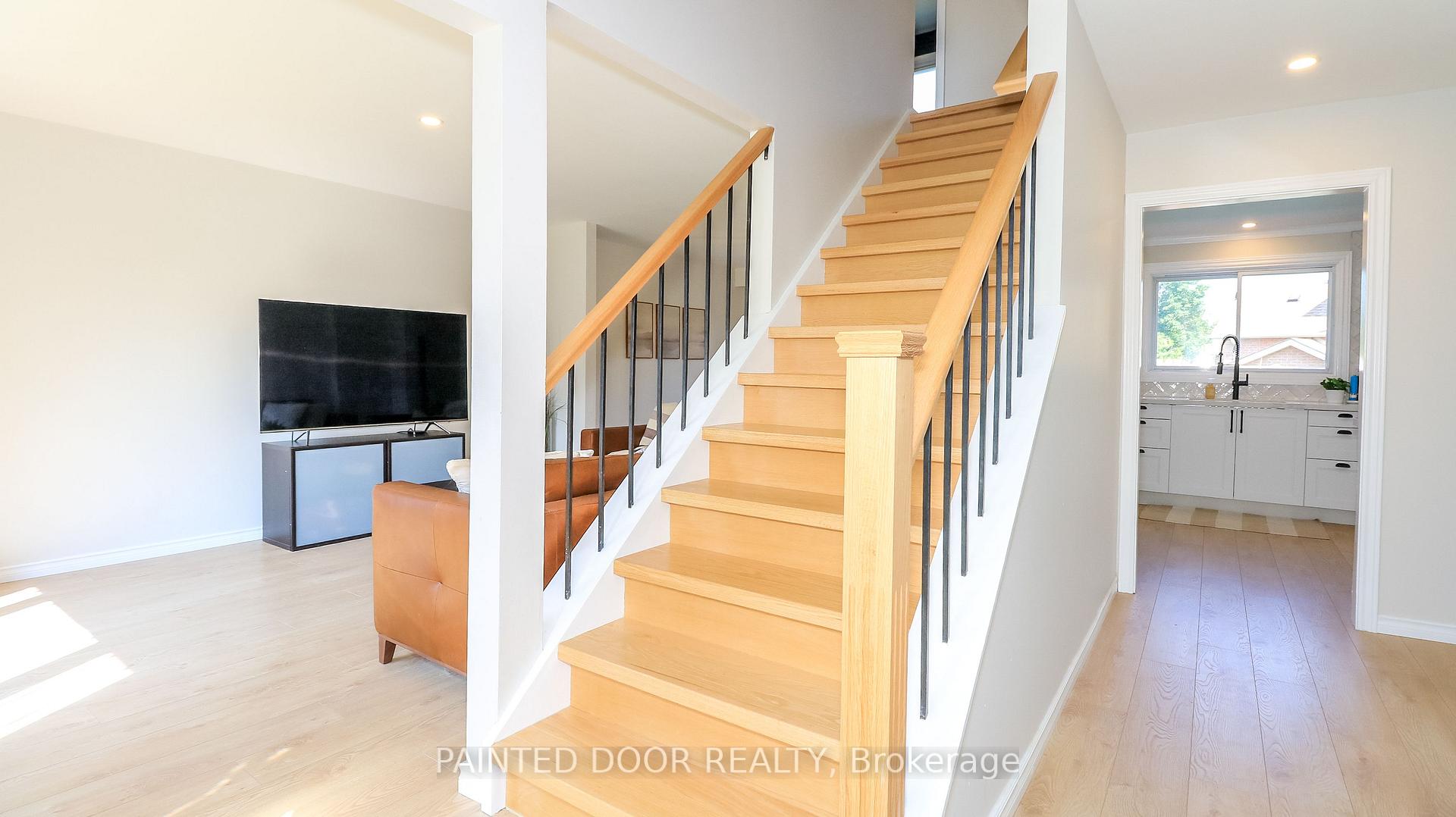 Photo 12 of 105 Oren Boulevard, Barrie, Sunnidale — HOMEH