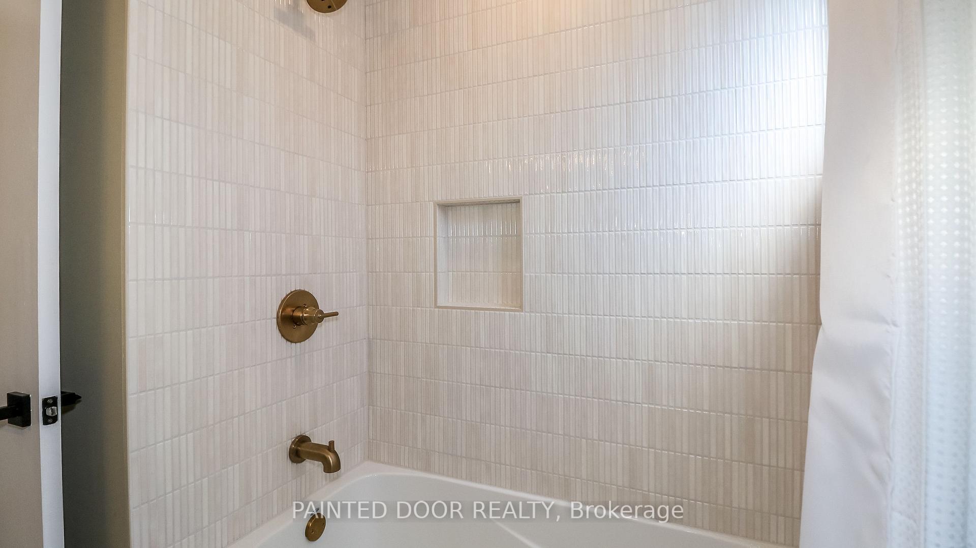 Photo 17 of 105 Oren Boulevard, Barrie, Sunnidale — HOMEH