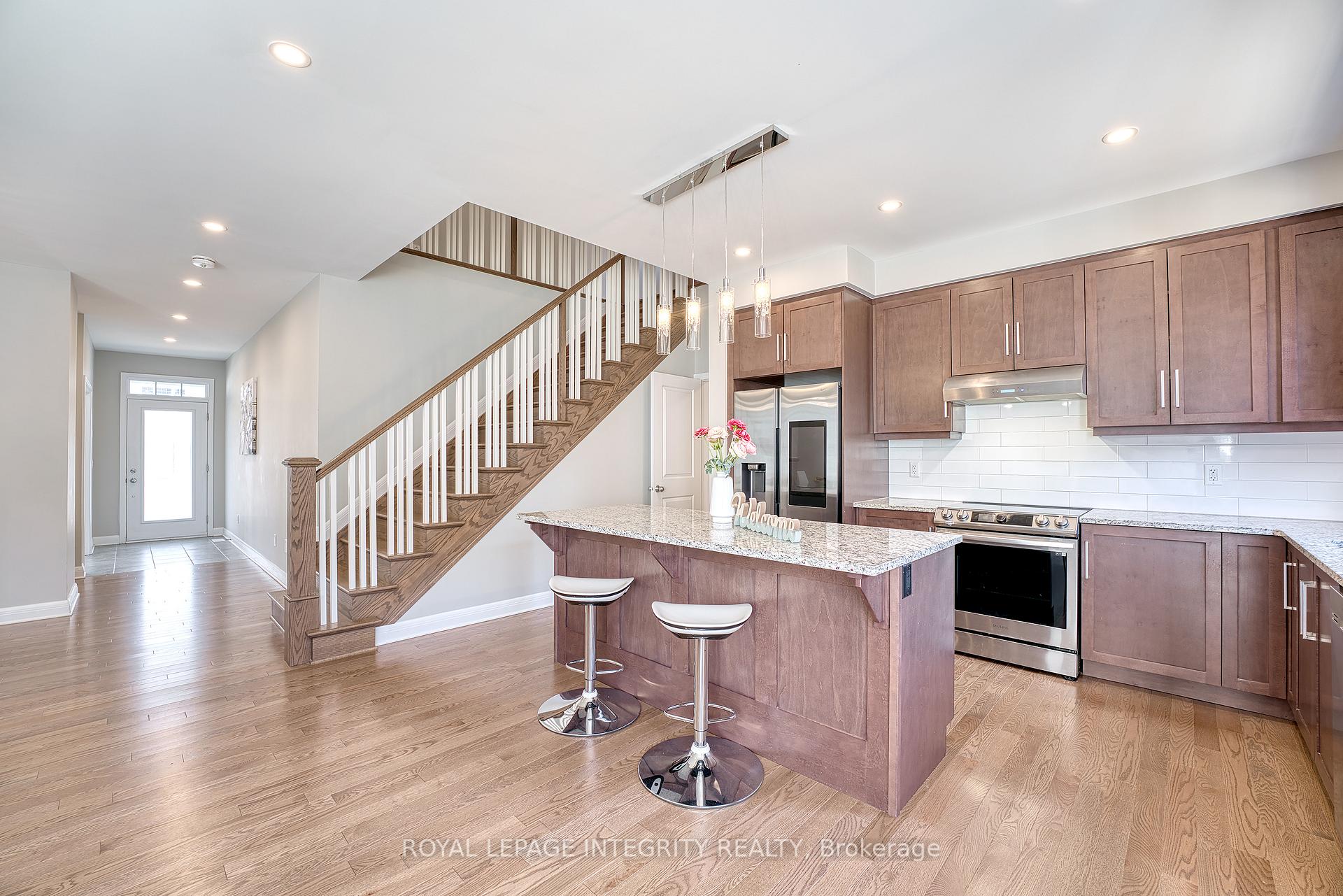 Photo 17 of 232 Ketchikan Crescent, Ottawa, Kanata - Kanata Lakes/Heritage Hills — HOMEH