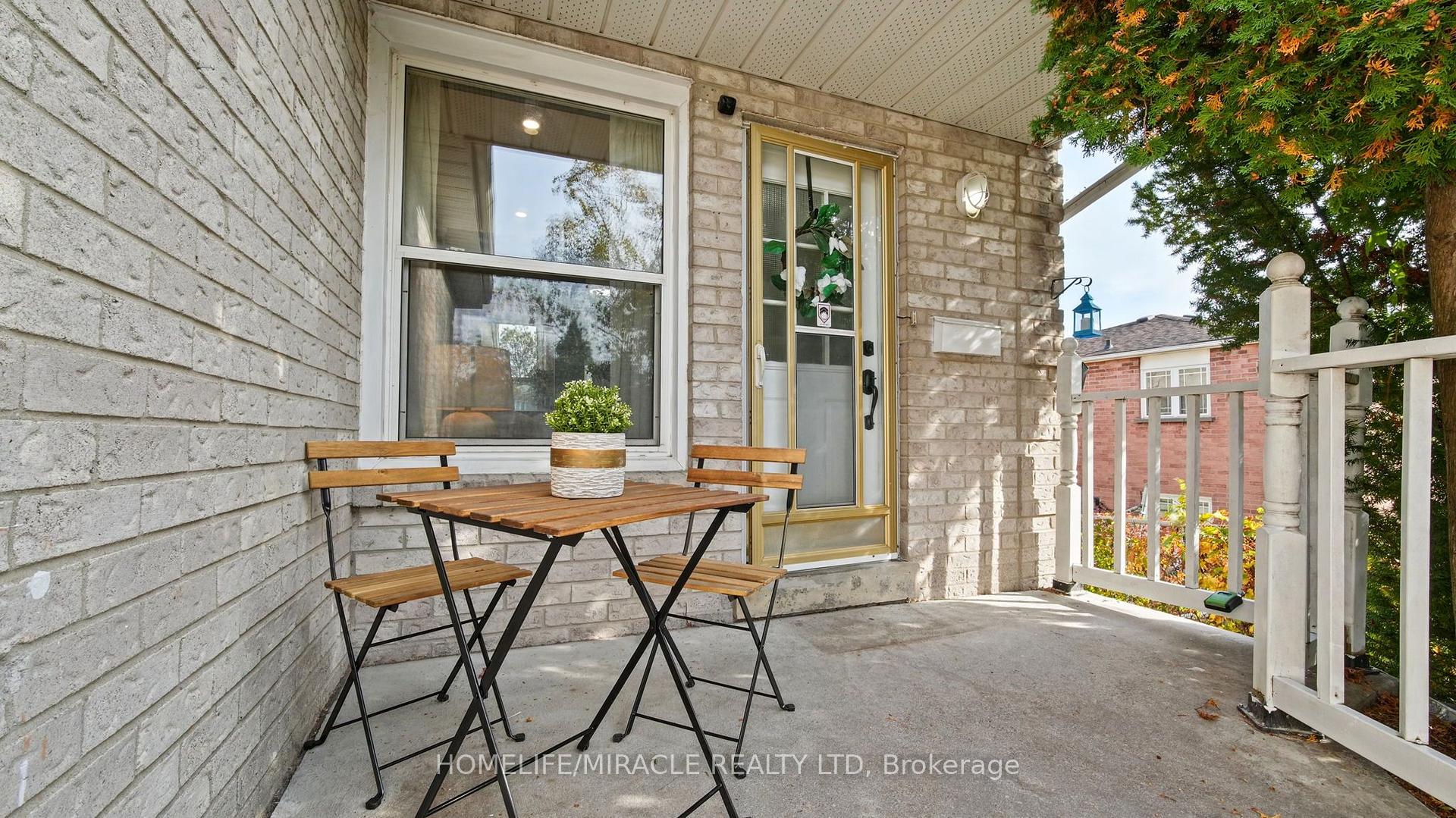 Photo 7 of 3 Trawley Crescent, Ajax, Central — HOMEH