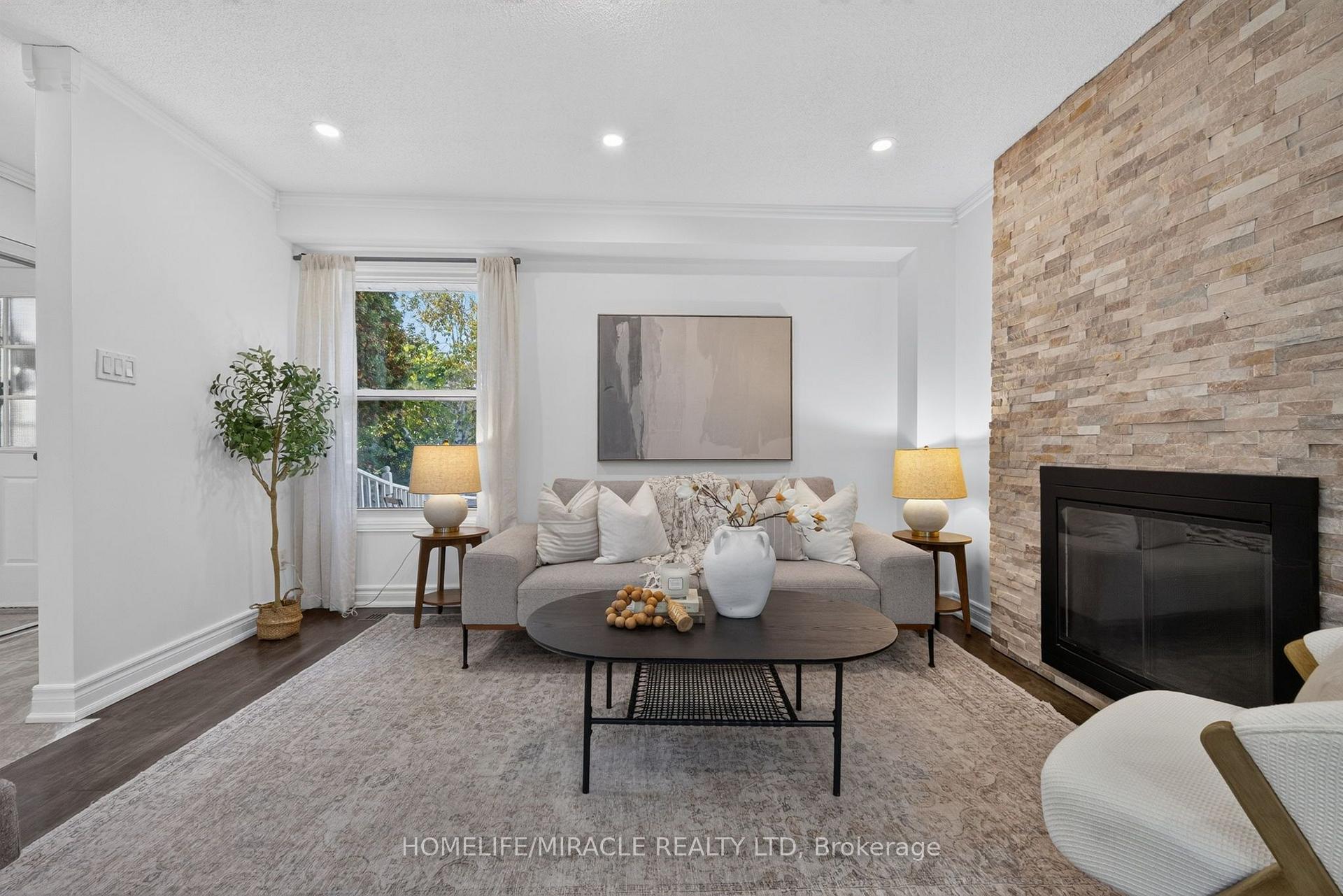 Photo 9 of 3 Trawley Crescent, Ajax, Central — HOMEH