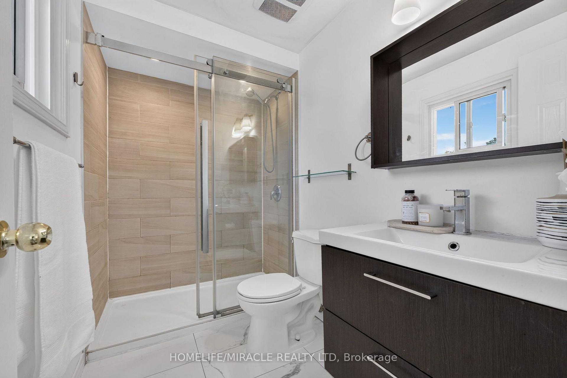Photo 26 of 3 Trawley Crescent, Ajax, Central — HOMEH