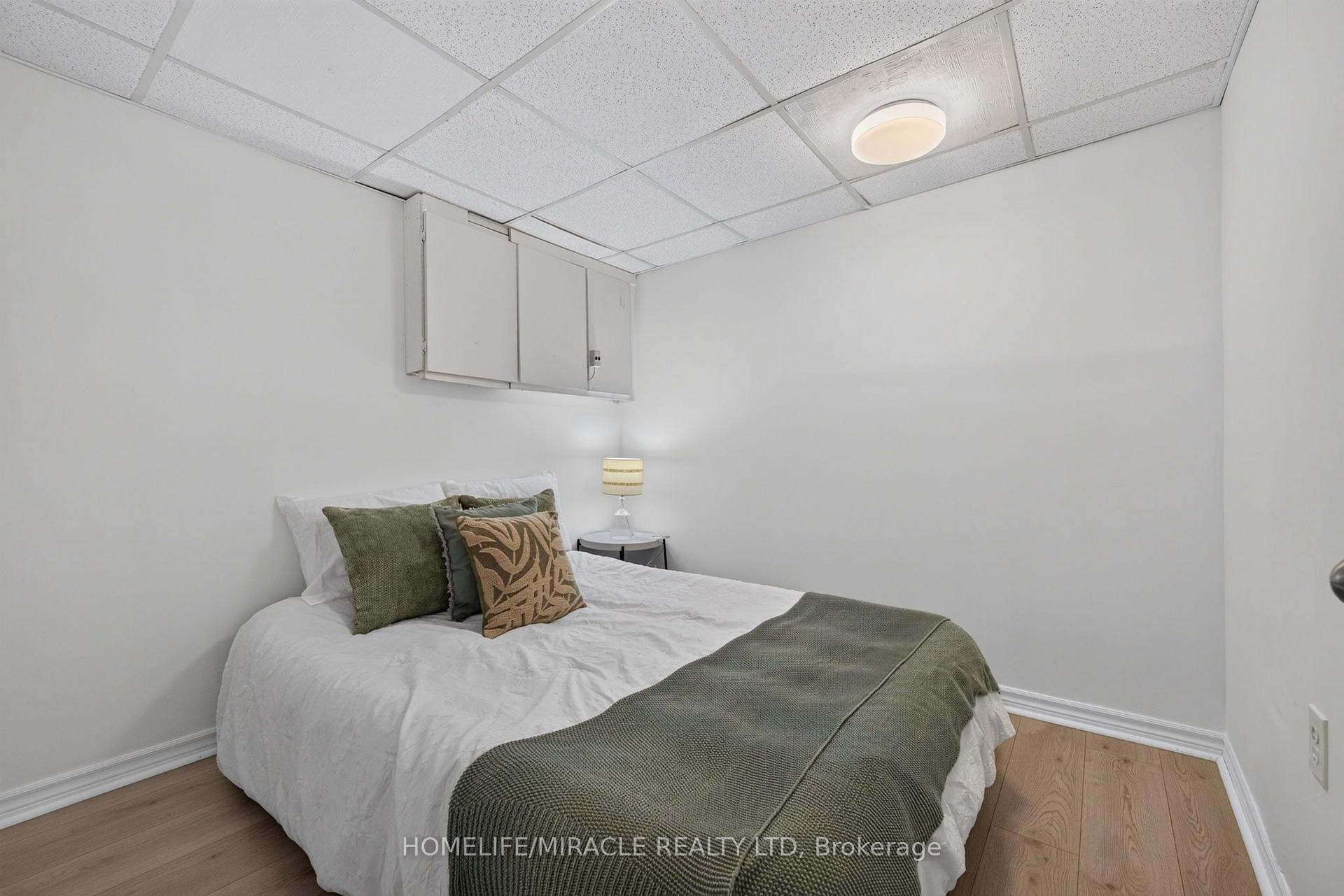 Photo 38 of 3 Trawley Crescent, Ajax, Central — HOMEH