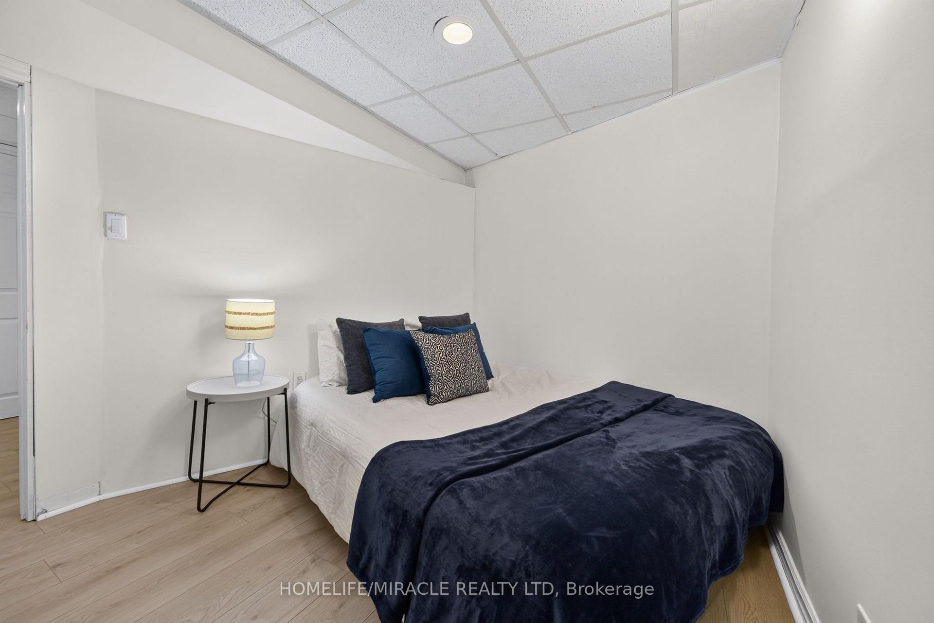 Photo 41 of 3 Trawley Crescent, Ajax, Central — HOMEH