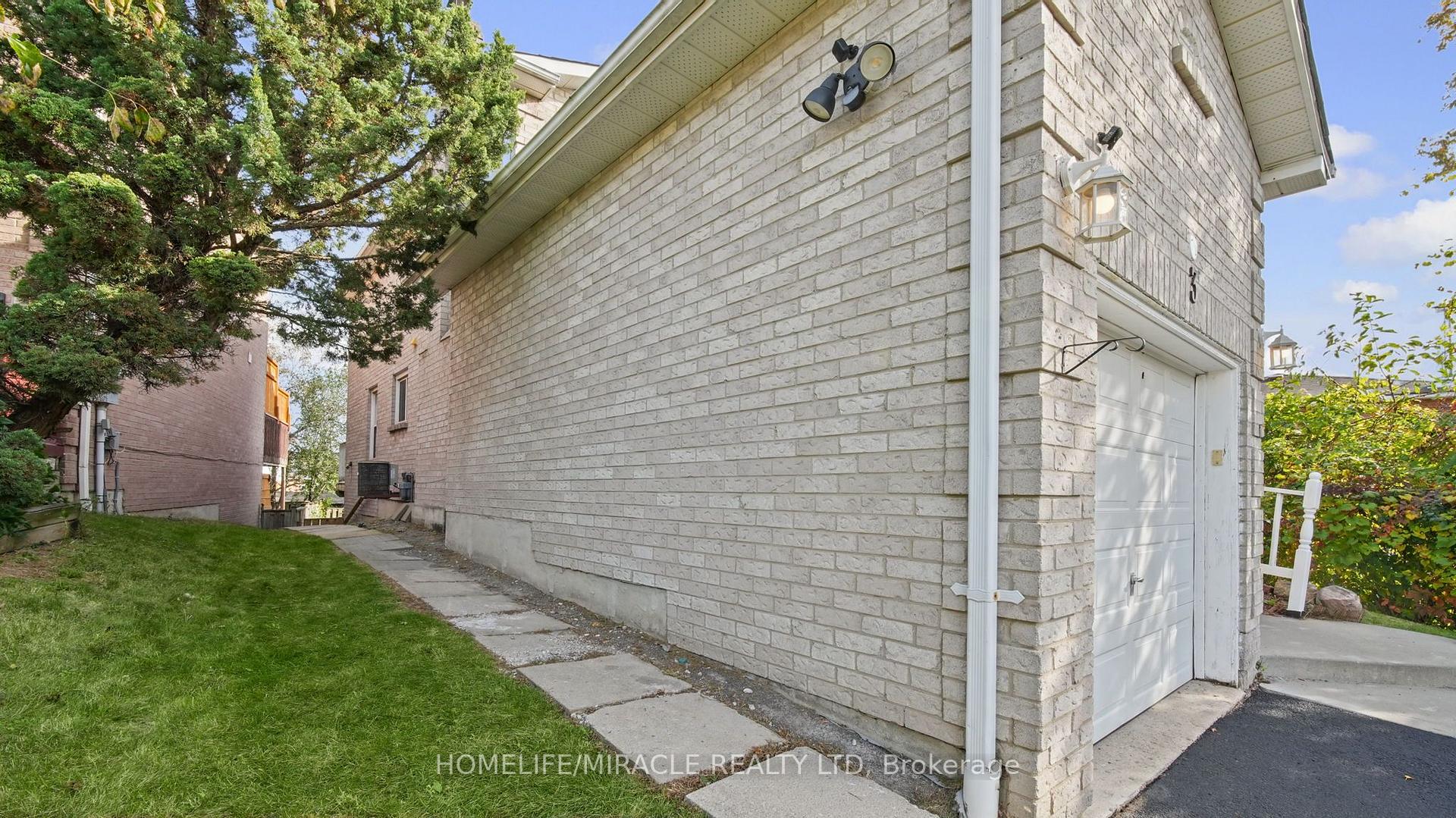 Photo 45 of 3 Trawley Crescent, Ajax, Central — HOMEH
