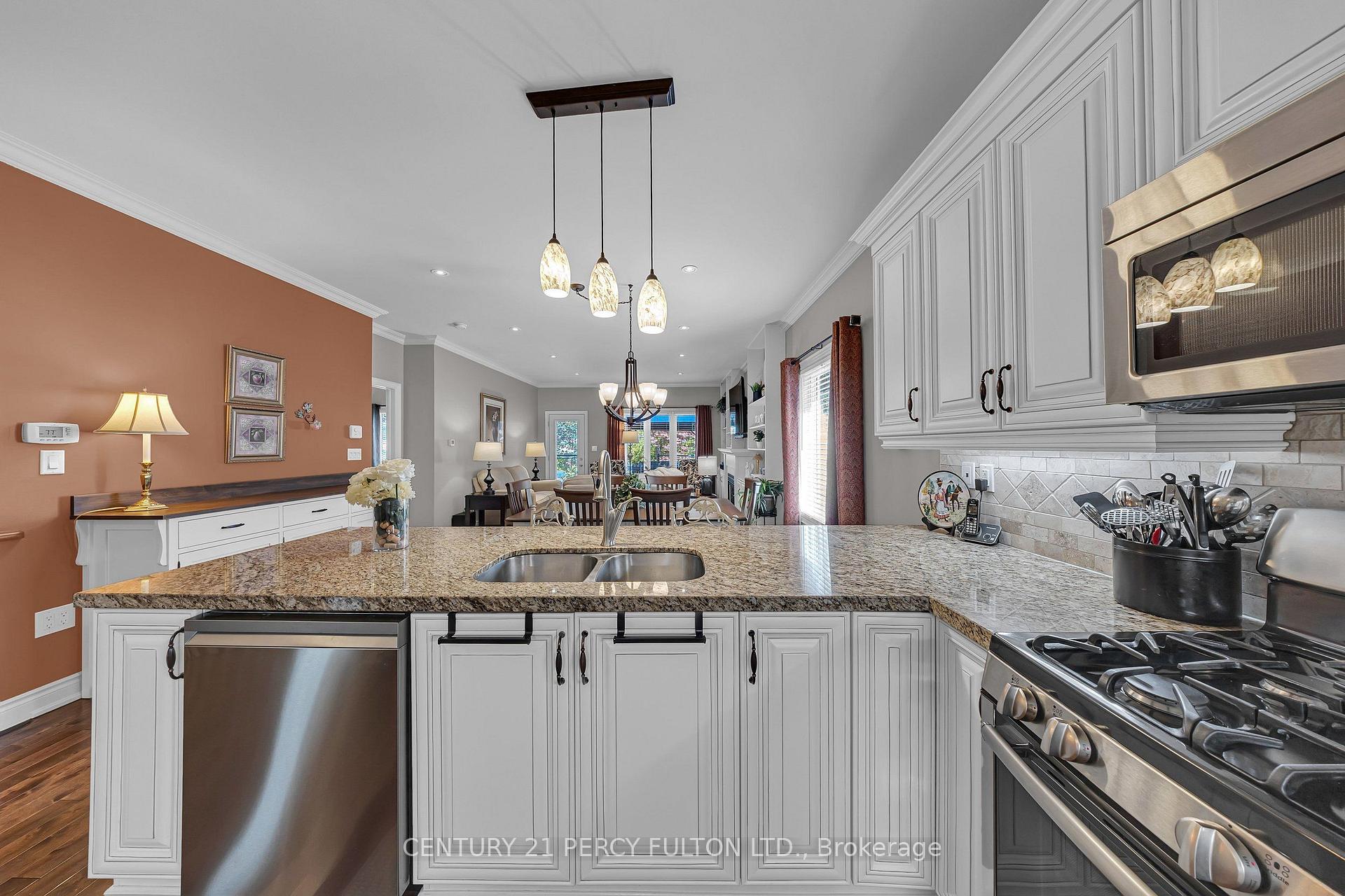 Photo 9 of 7 Eastbank Road, Clarington, Newcastle — HOMEH