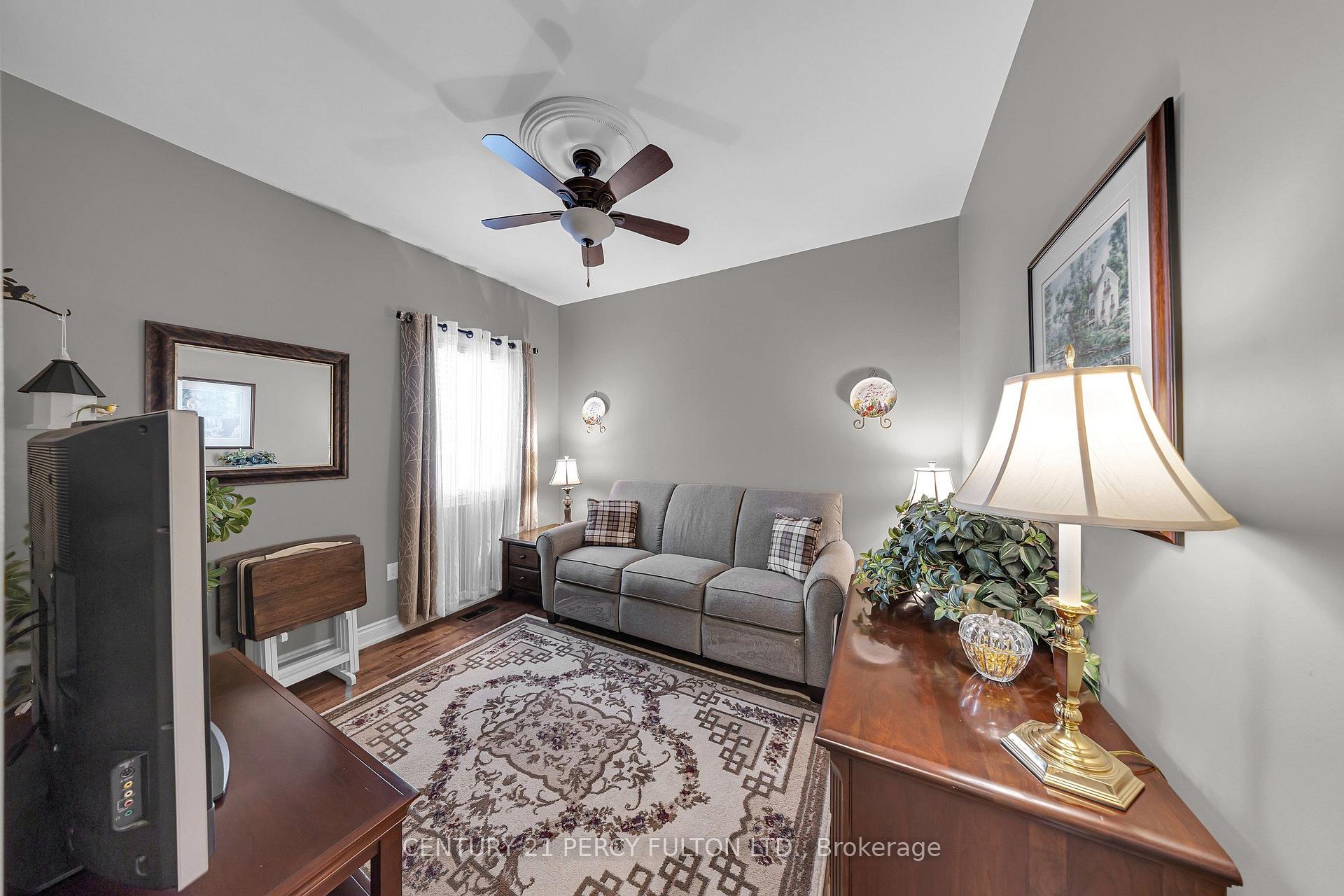 Photo 25 of 7 Eastbank Road, Clarington, Newcastle — HOMEH