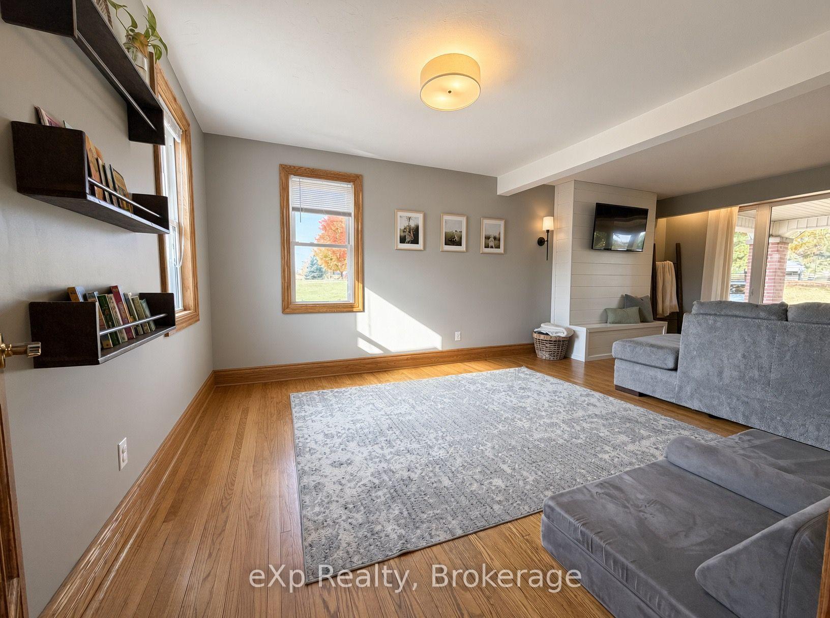 Photo 7 of 99 6 Concession, Brockton — HOMEH