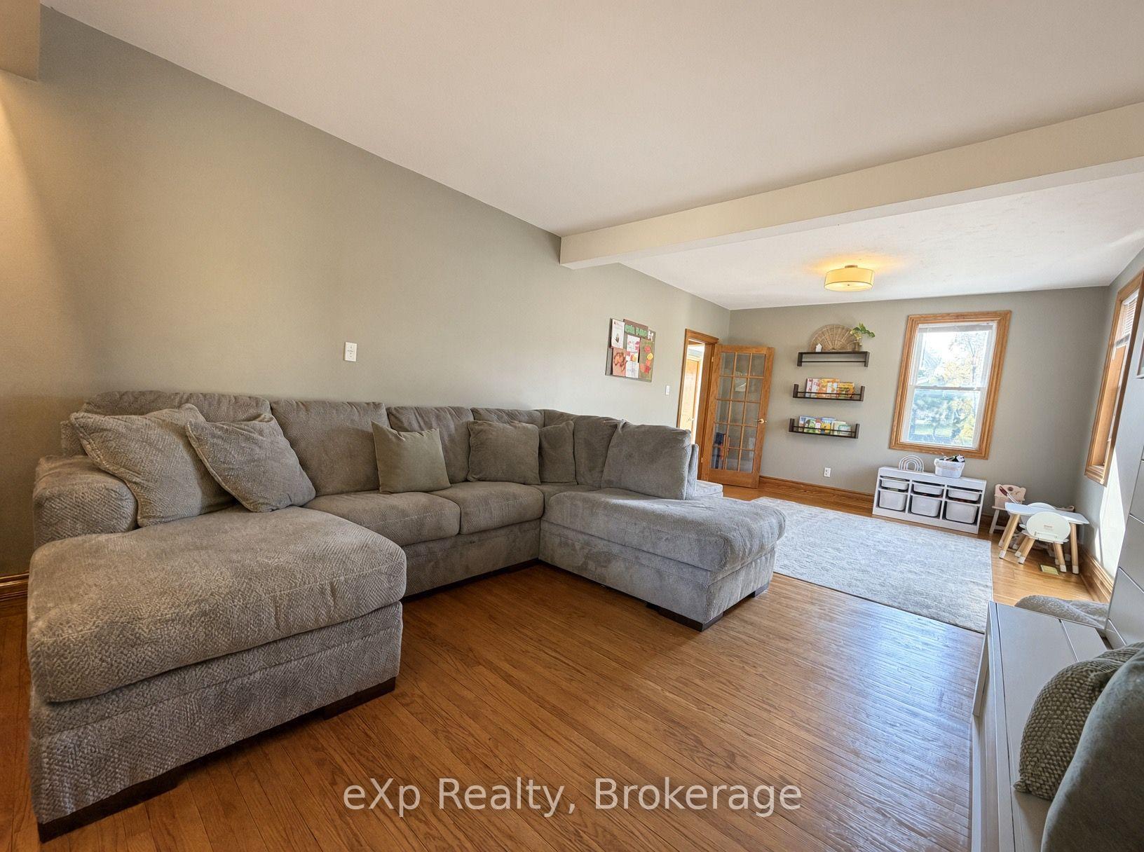 Photo 9 of 99 6 Concession, Brockton — HOMEH