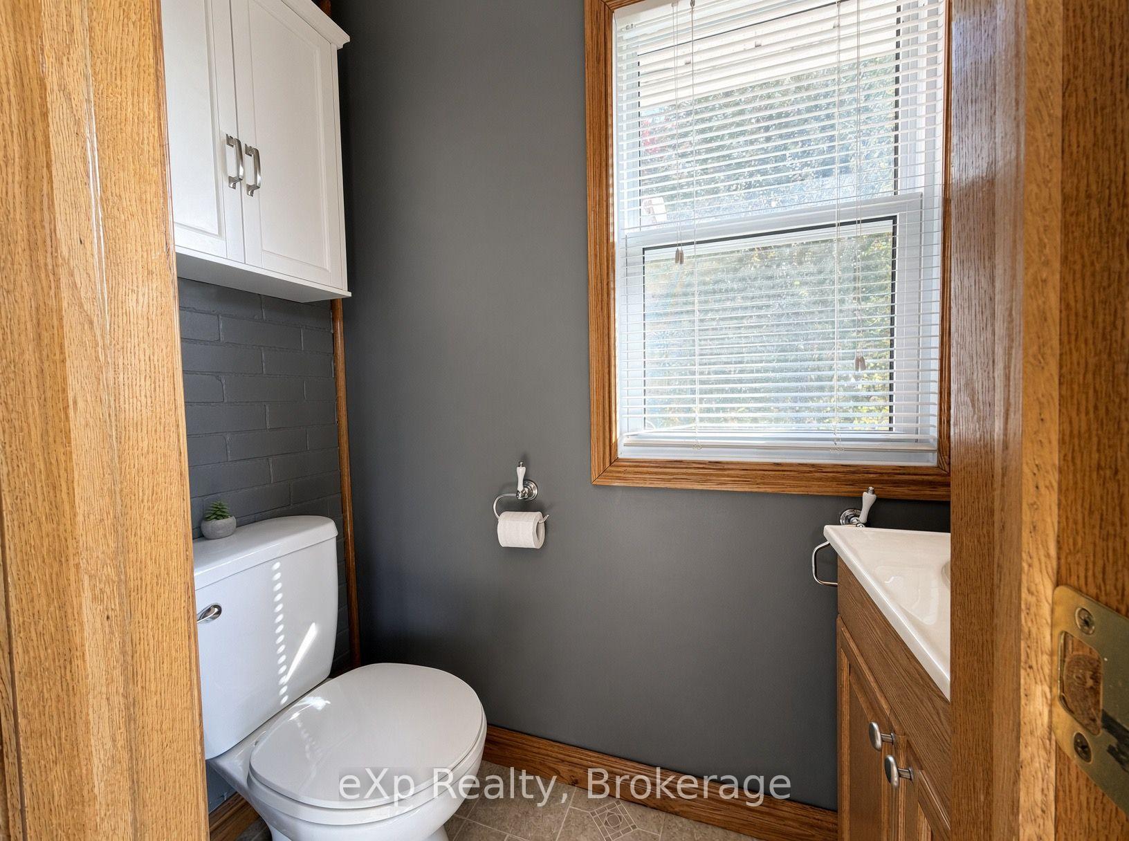 Photo 10 of 99 6 Concession, Brockton — HOMEH