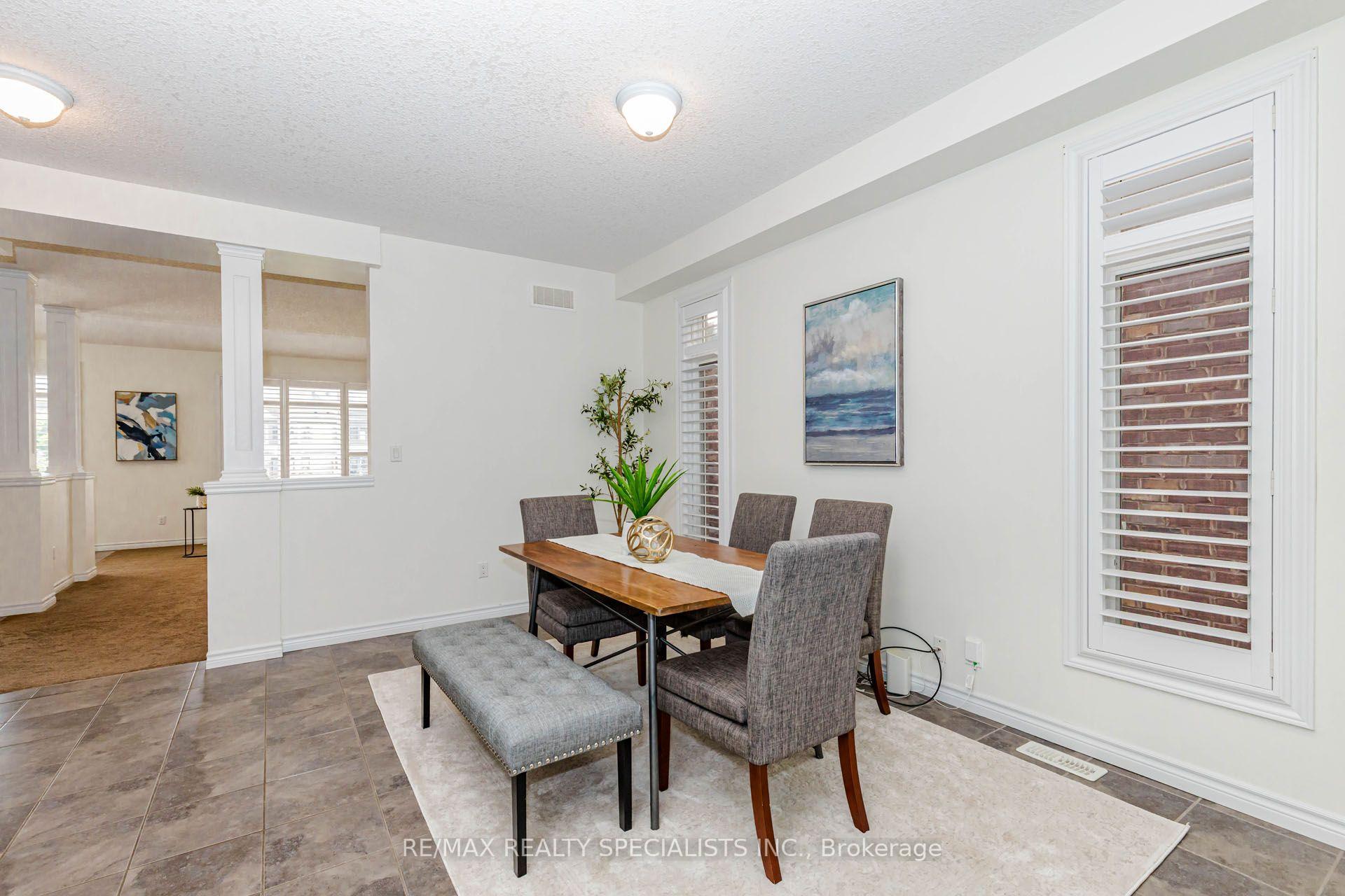Photo 4 of Unit Main & Upper, 117 Norma Crescent, Guelph, Victoria North — HOMEH
