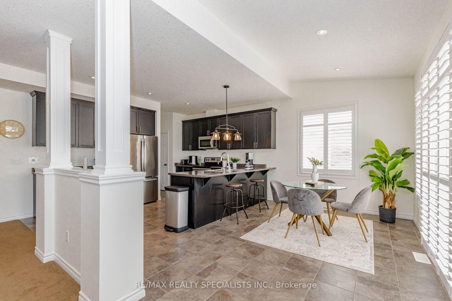Photo 9 of Unit Main & Upper, 117 Norma Crescent, Guelph, Victoria North — HOMEH